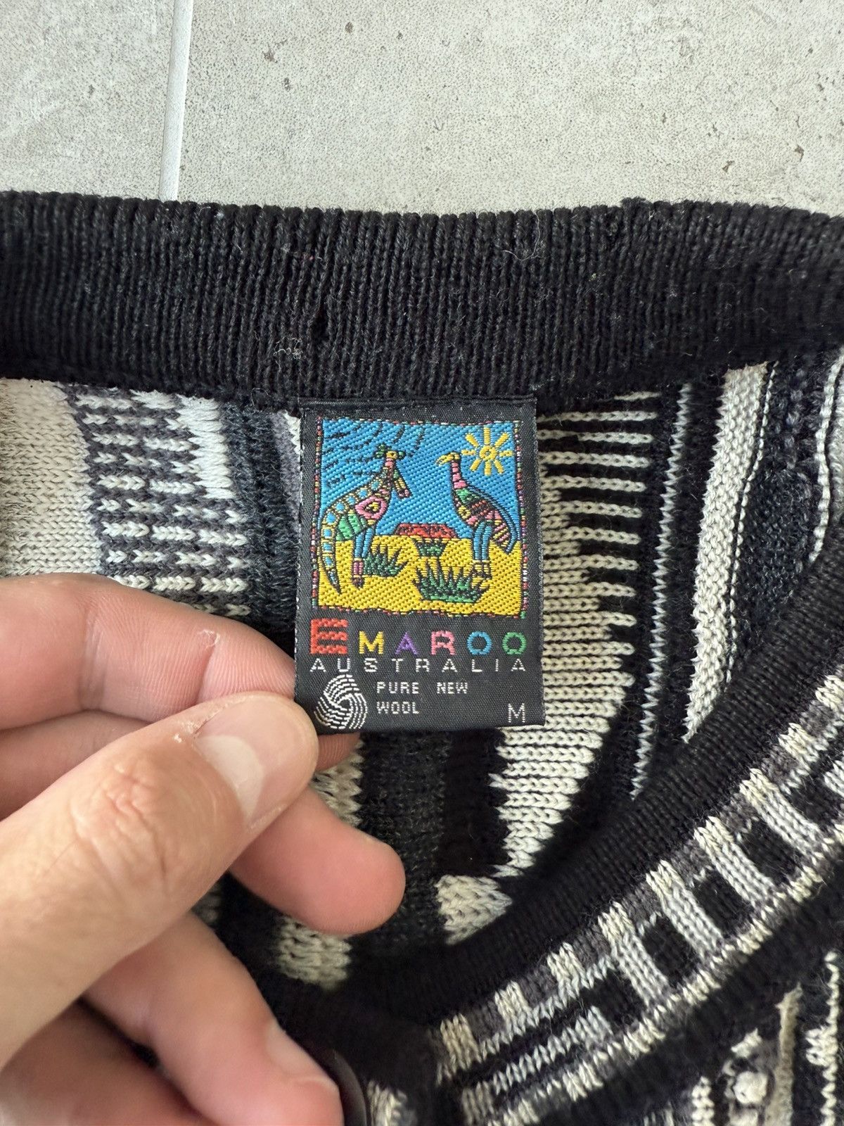 Vintage Vintage Emaroo Navajo Tribal Sweatshirt Pullover L Size Size US M / EU 48-50 / 2 - 3 Thumbnail