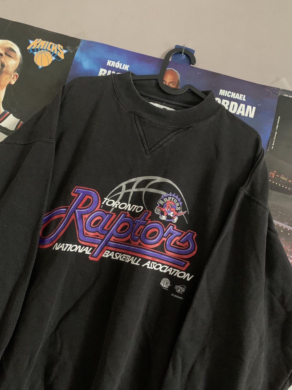 NBA 90s Vintage NBA Ravens Athletic Toronto Raptors Crewneck Size US L / EU 52-54 / 3 - 2 Thumbnail