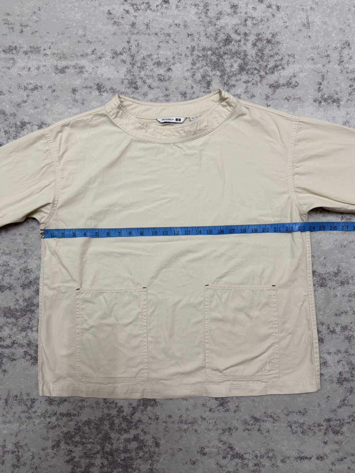 JW Anderson × Uniqlo J.W Anderson Uniqlo Scrub Three Quarter Shirt Size M / US 6-8 / IT 42-44 - 12 Thumbnail