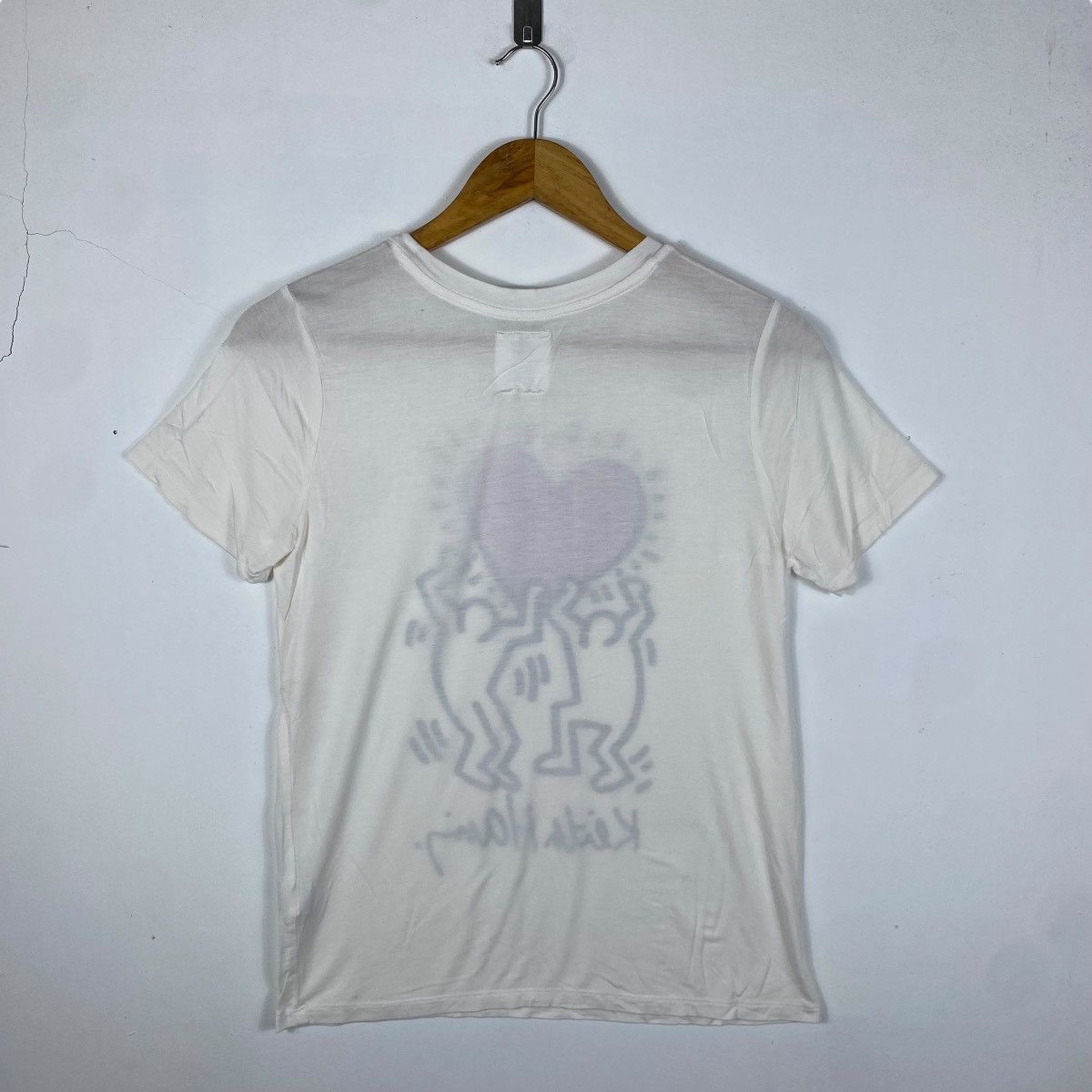 Keith Haring KEITH HARING x FOREVER 21 Heart Lift Graphic Women Tops Tee Size US L / EU 52-54 / 3 - 4 Thumbnail