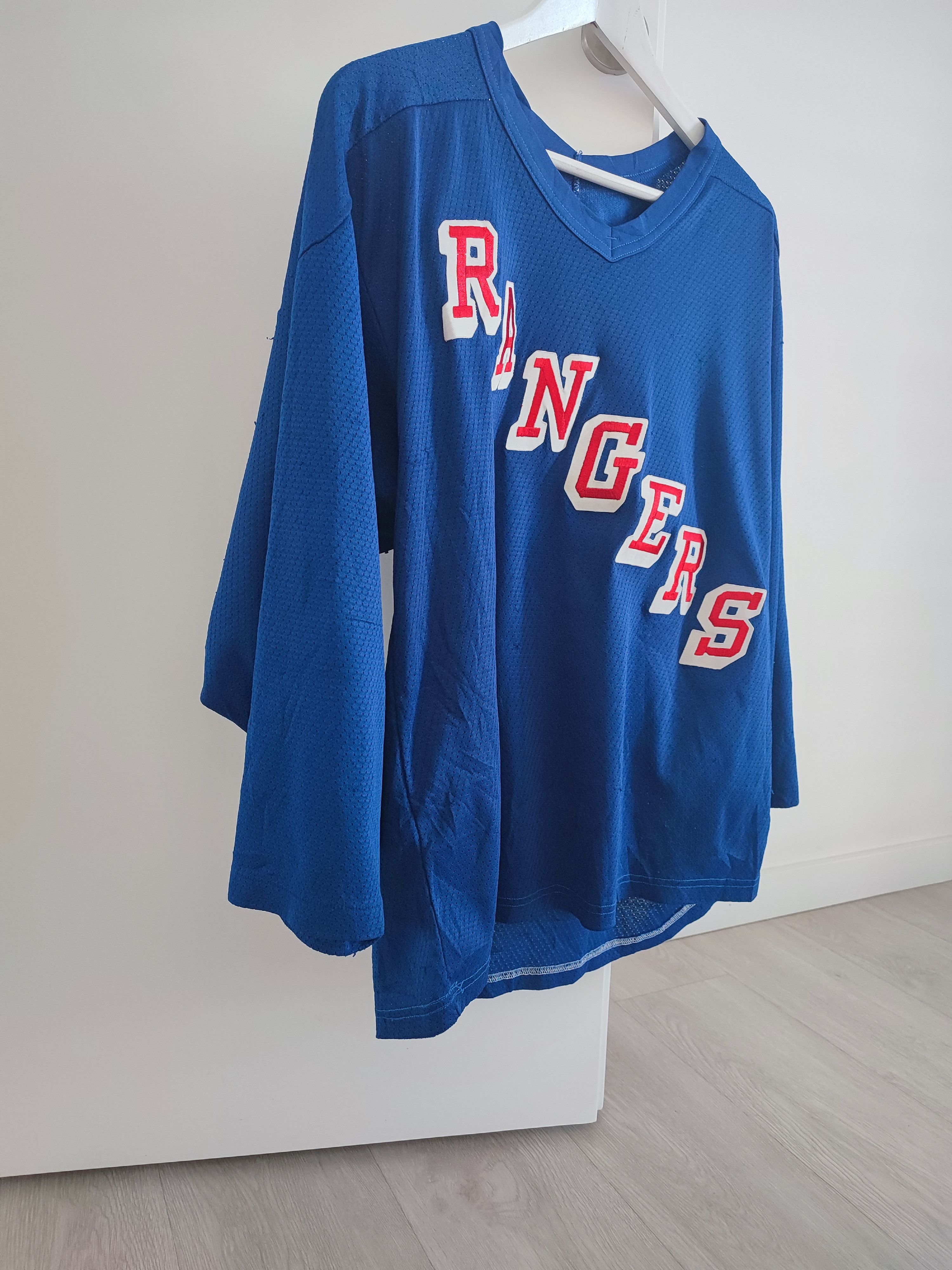 Other CCM New York Rangers hockey jersey - size M Size US M / EU 48-50 / 2 - 1 Thumbnail
