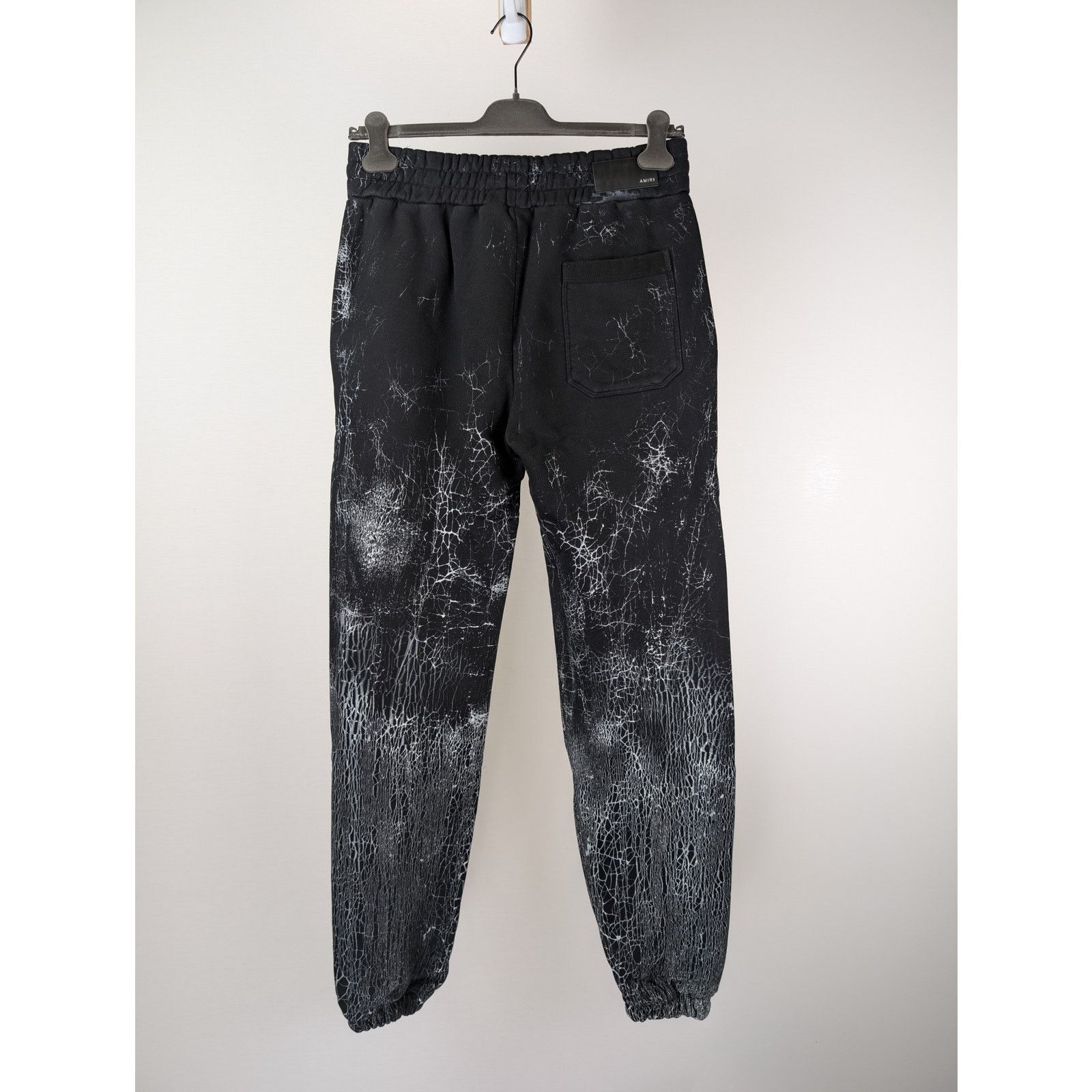Amiri o1rshd1 Q:2 / Cracked Dye Logo Sweatpants / Joggers in Black Size US 36 / EU 52 - 16 Thumbnail
