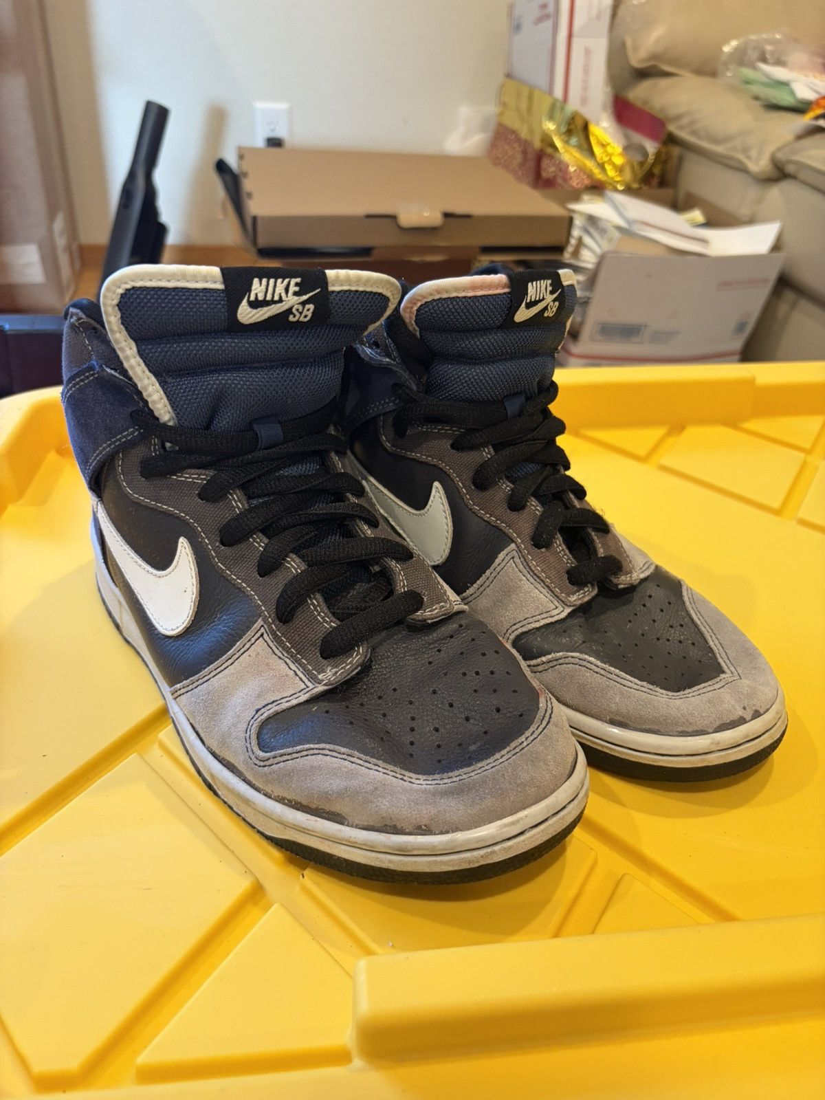 Nike Nike SB Dunk high "Un-Futura" Size US 9.5 / EU 42-43 - 1 Thumbnail