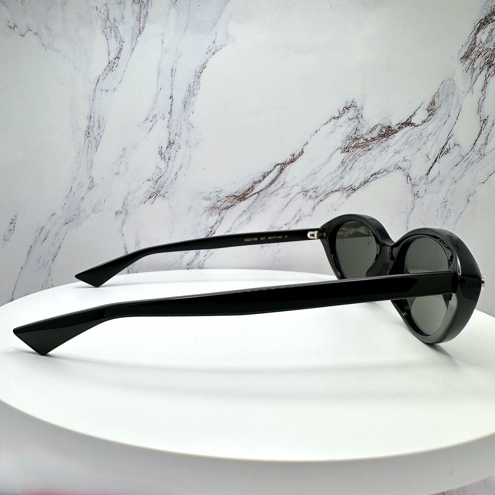 Gucci New GUCCI Sunglasses Black Cat Eye Gold Metal GG Logo Size ONE SIZE - 6 Thumbnail