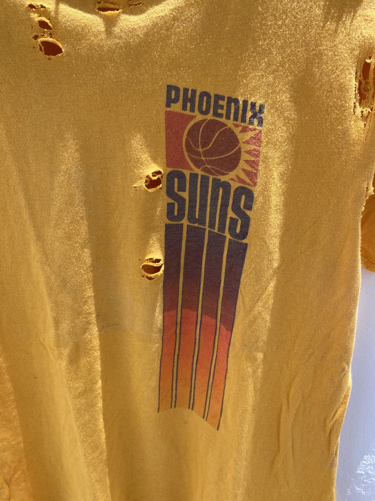 Vintage Vintage 80’s Sun Phoenix Thrashed Grunge tshirt Size US M / EU 48-50 / 2 - 2 Thumbnail