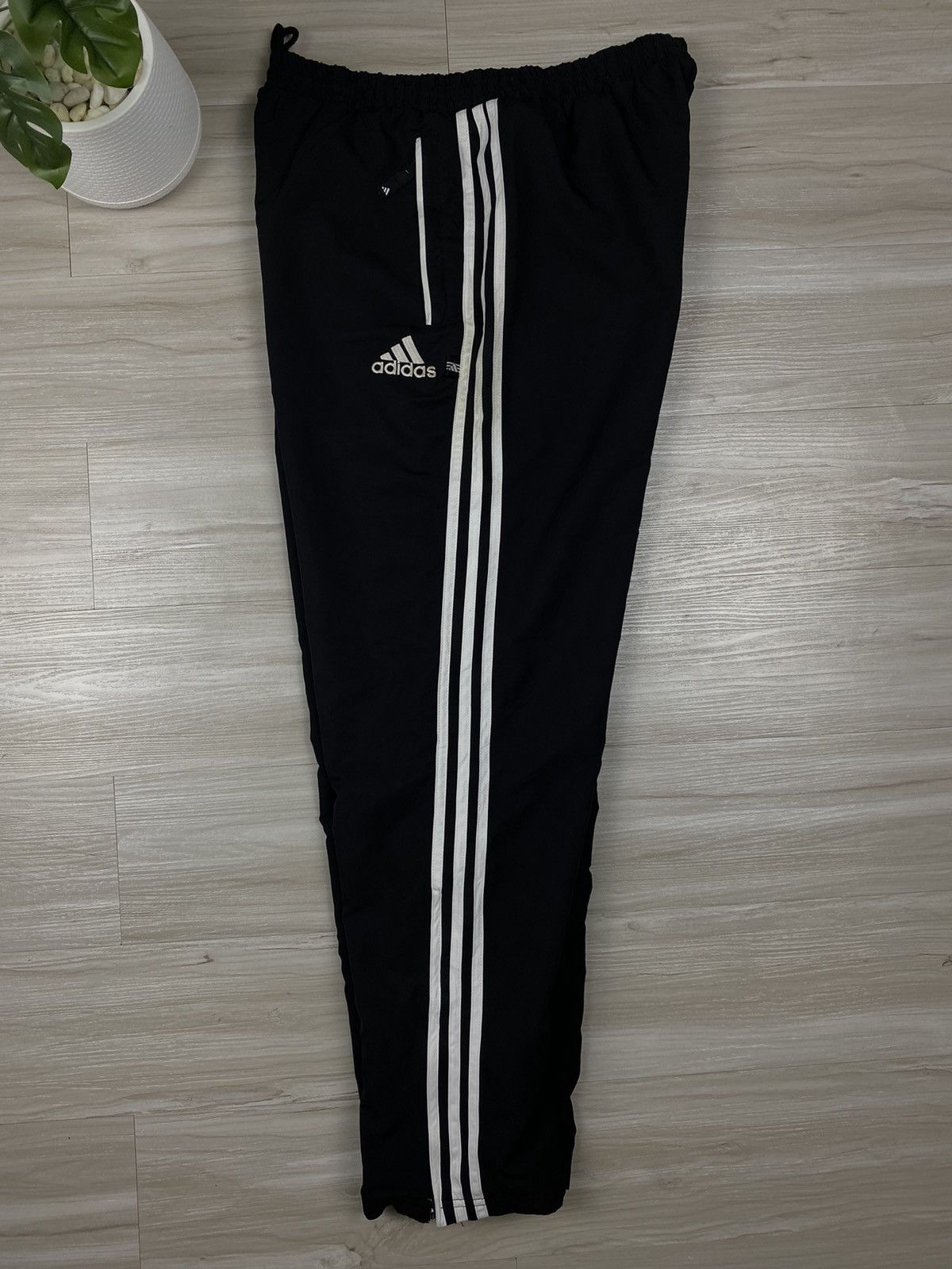Adidas × Vintage Adidas Nylon Y2K Vintage Track Pants Drill Track Size US 32 / EU 48 - 7 Thumbnail