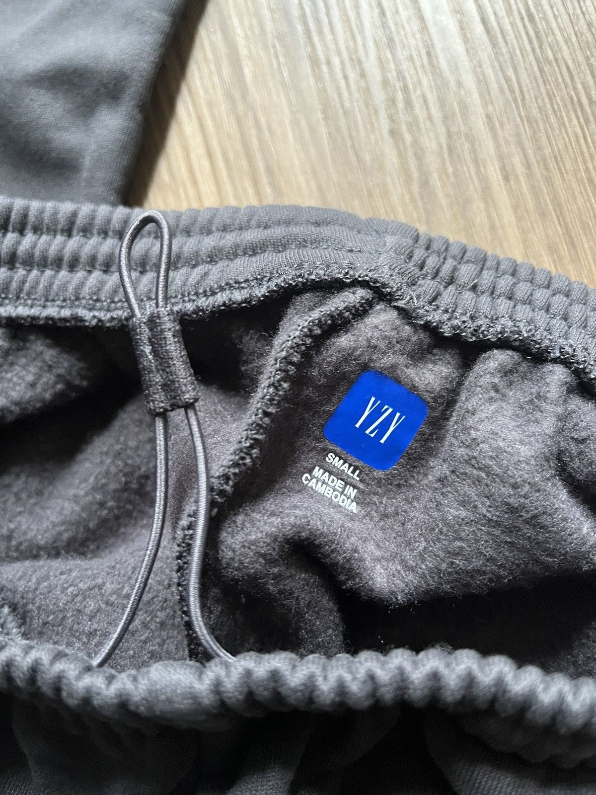 Balenciaga × Gap × Kanye West YGEBB Yeezy Gap Sweatpants Black Size Small Size US 30 / EU 46 - 4 Thumbnail
