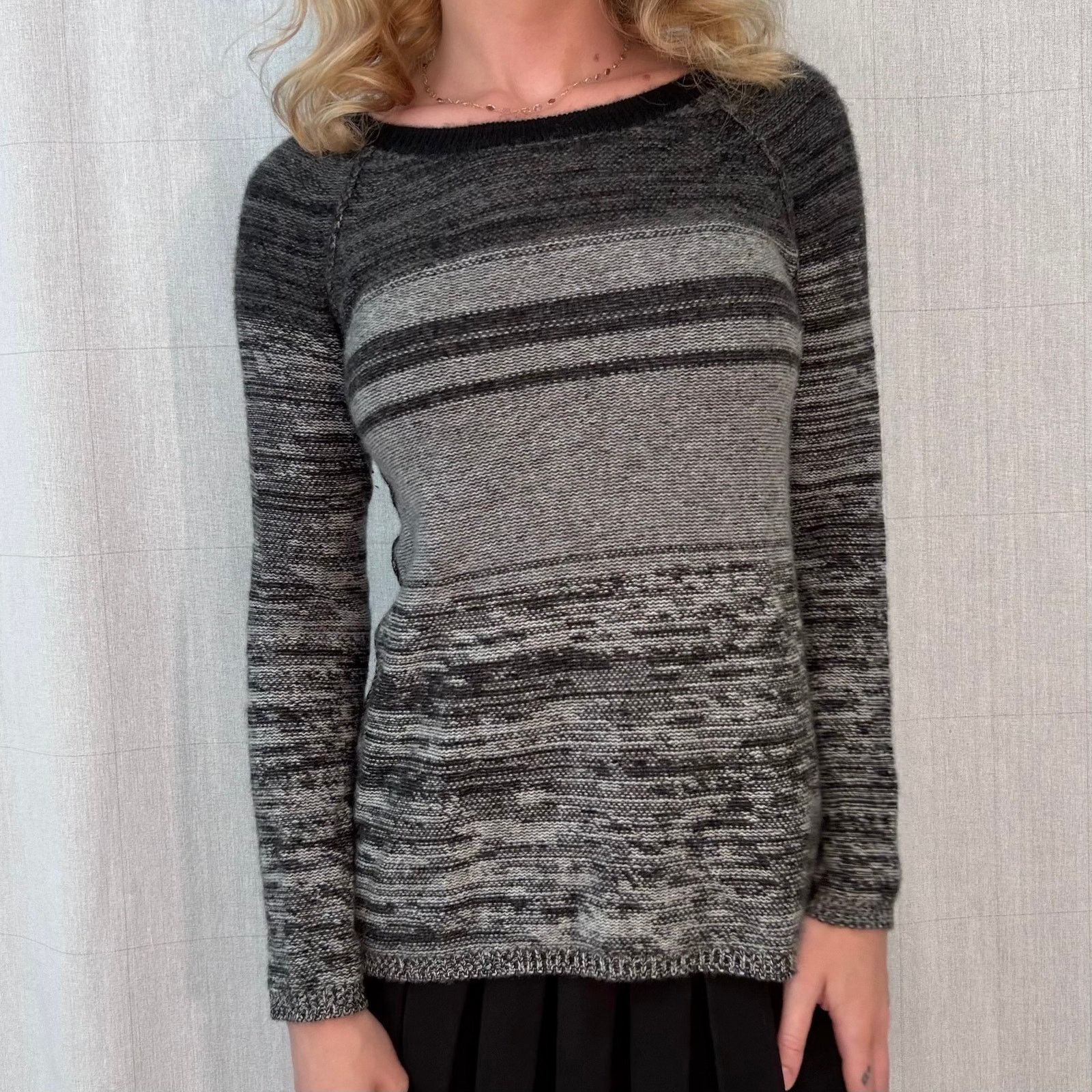Anthropologie Saffron Gray 100% Cashmere Sweater Size S Size S / US 4 / IT 40 - 3 Thumbnail