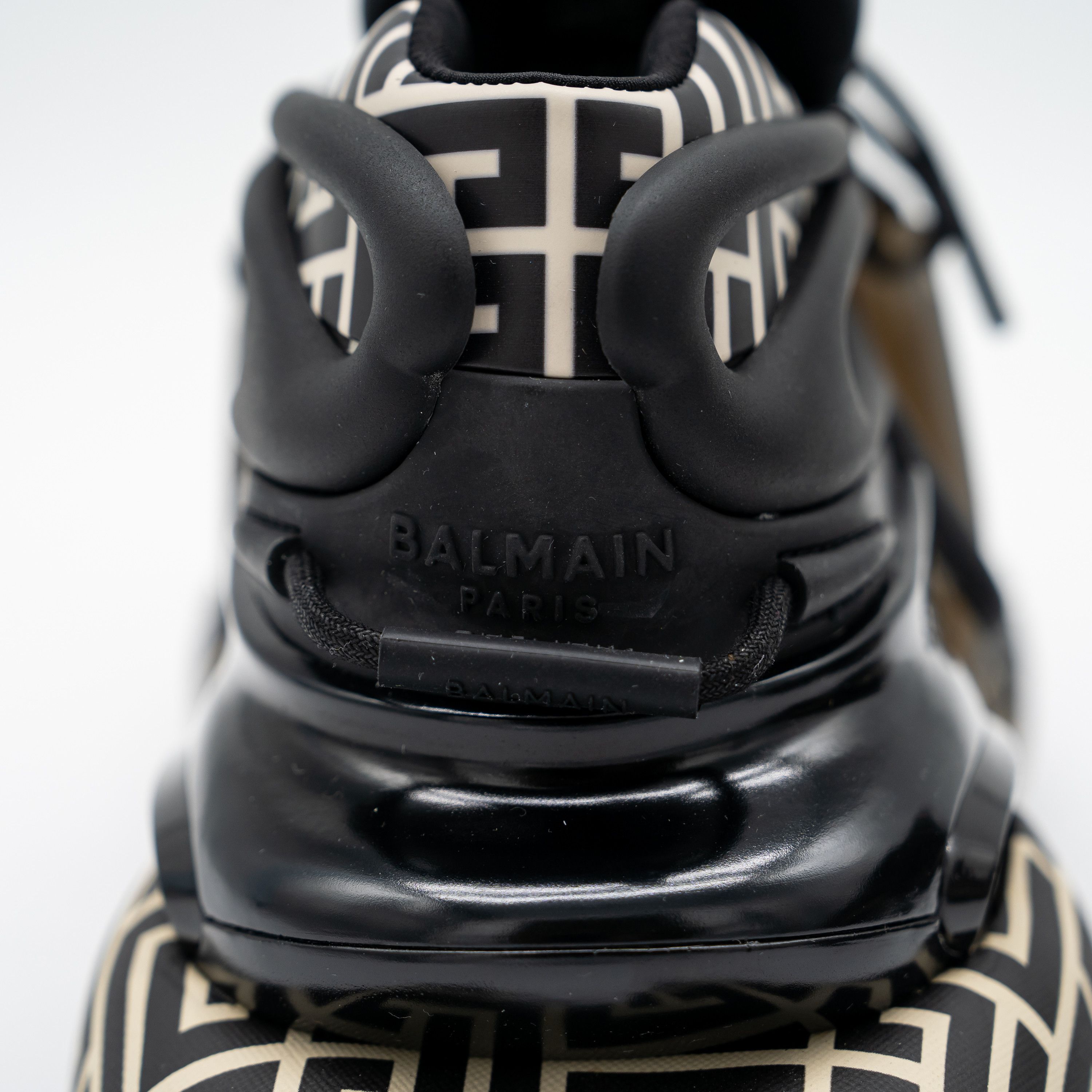 Balmain 42 9 US Balmain Unicorn Black White Monogram Sneakers Size US 9 / EU 42 - 10 Thumbnail