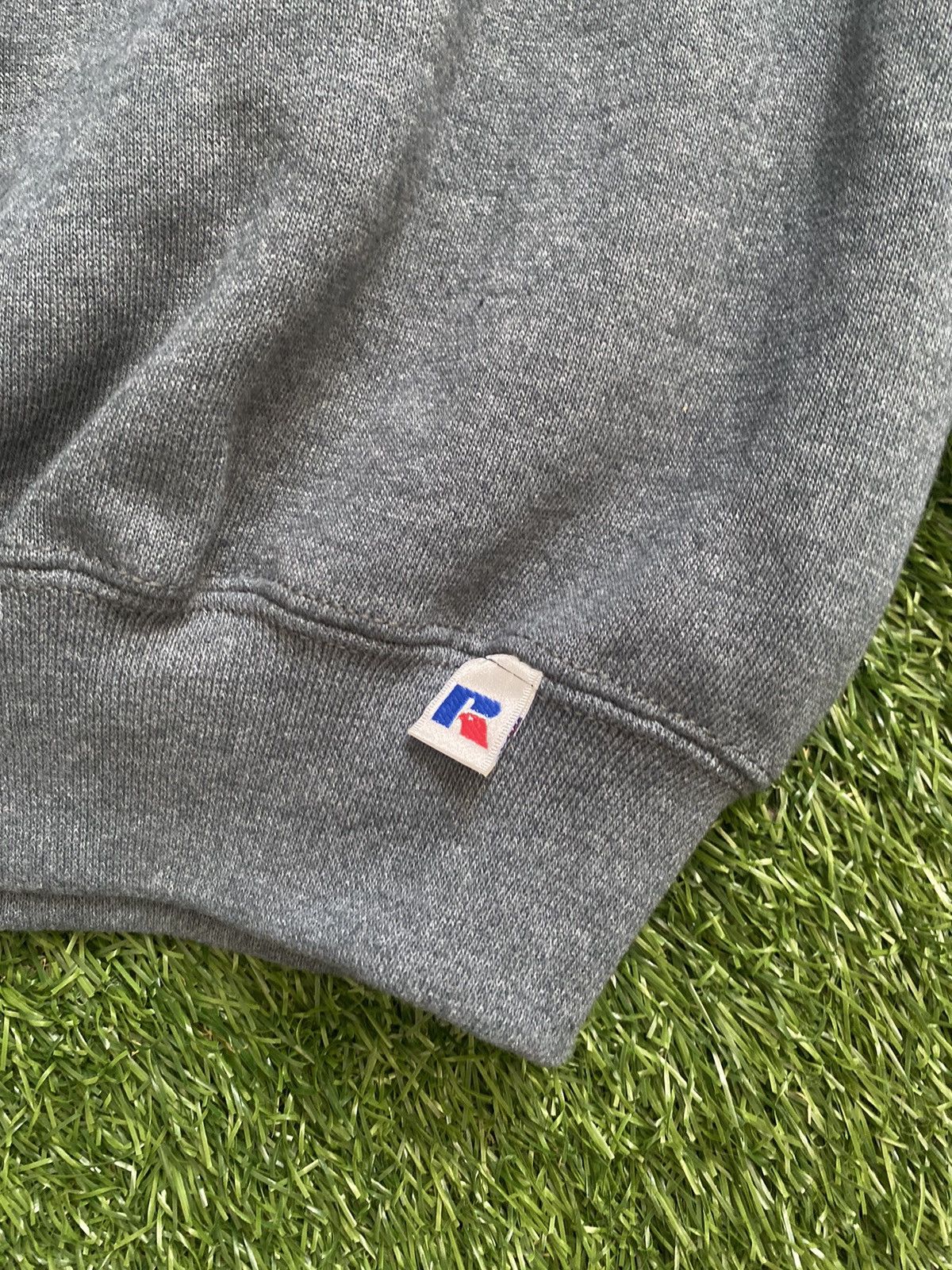 Russell Athletic × Vintage VTG Russell Grey Crewneck NWT Medium Size US M / EU 48-50 / 2 - 3 Thumbnail