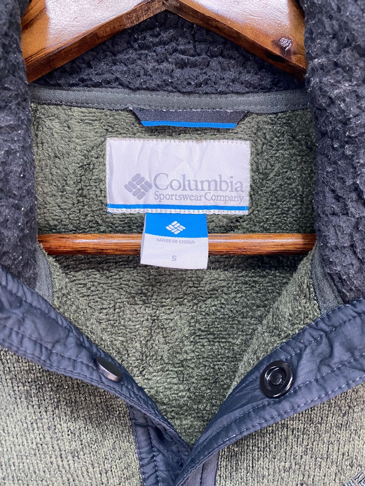 Columbia Omni-Shield Snap Button
