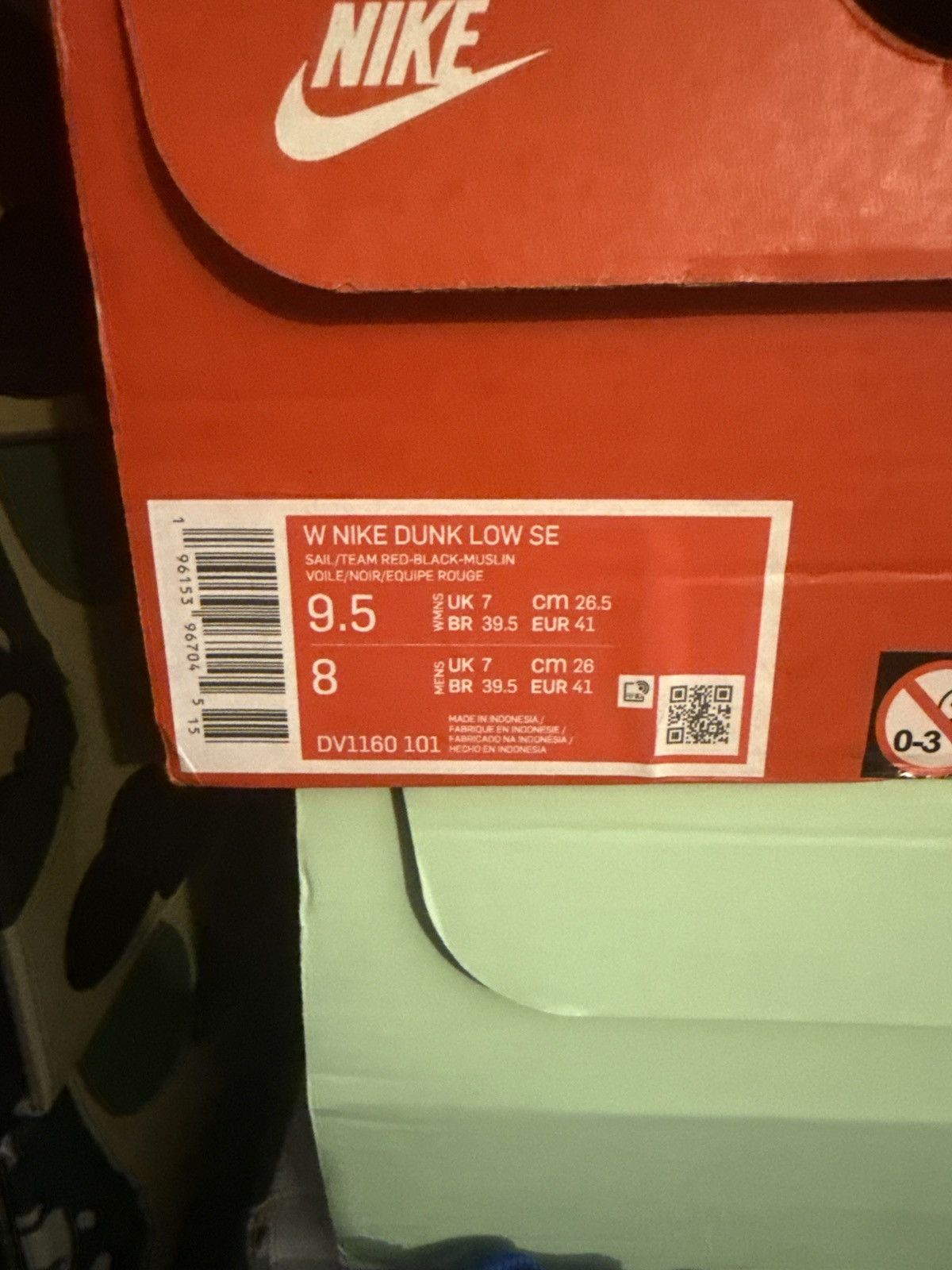 Nike Nike dunk low sisterhood team red size 8m/9.5w Size US 8 / EU 41 - 7 Thumbnail