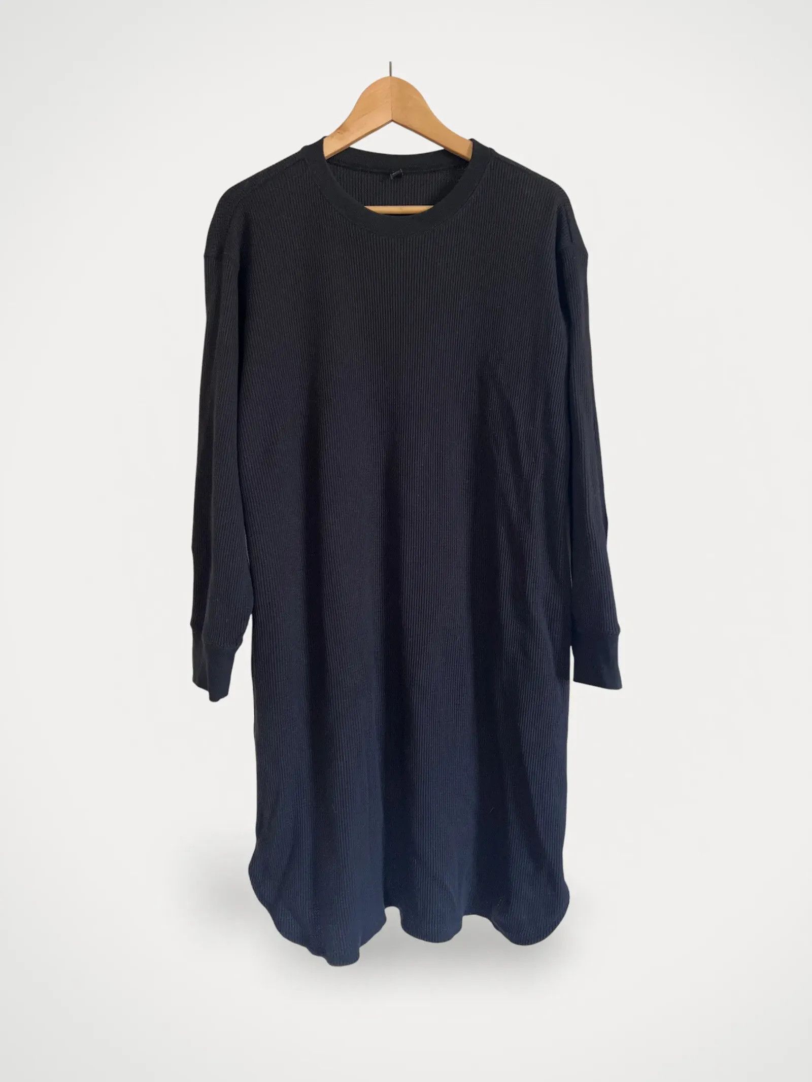 Uniqlo Uniqlo Dress Size XL / US 12-14 / IT 48-50 - 1 Thumbnail