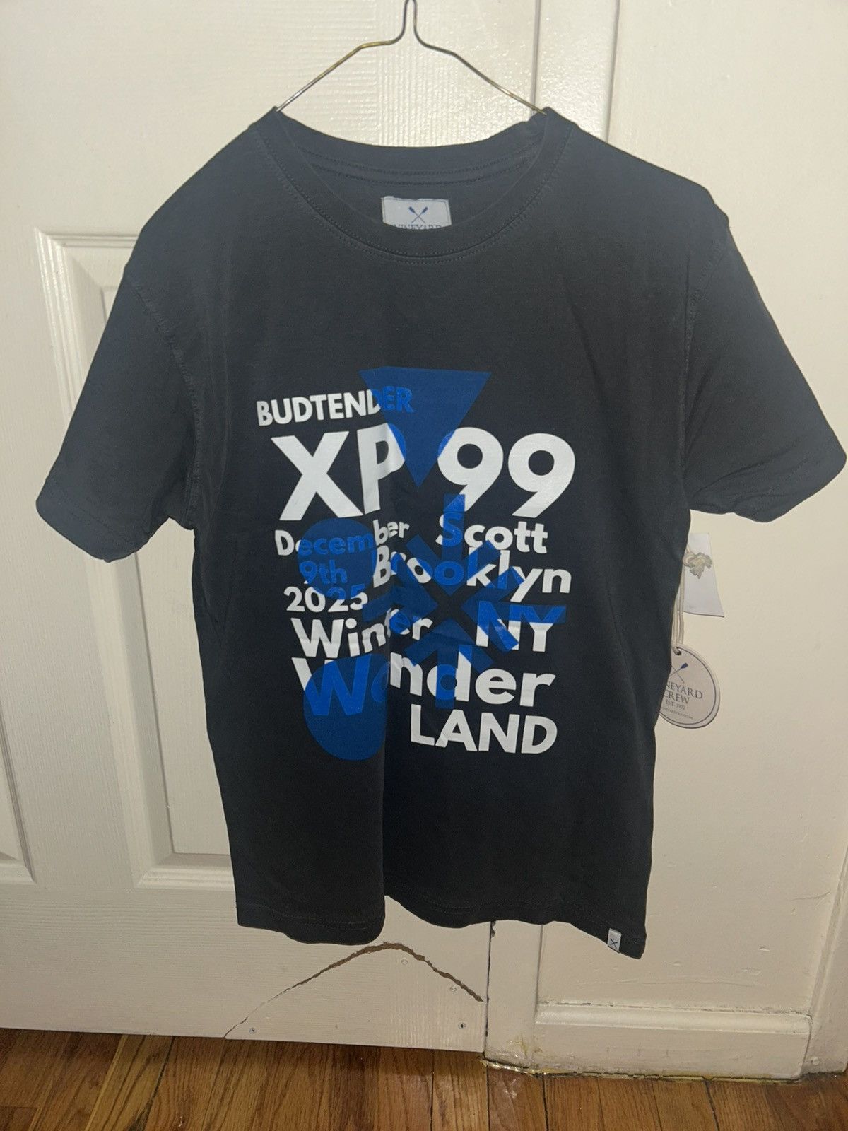 Vintage Vintage Streetwear Party Tshirt (Sz-small) 100% Authentic Size US S / EU 44-46 / 1 - 1 Thumbnail