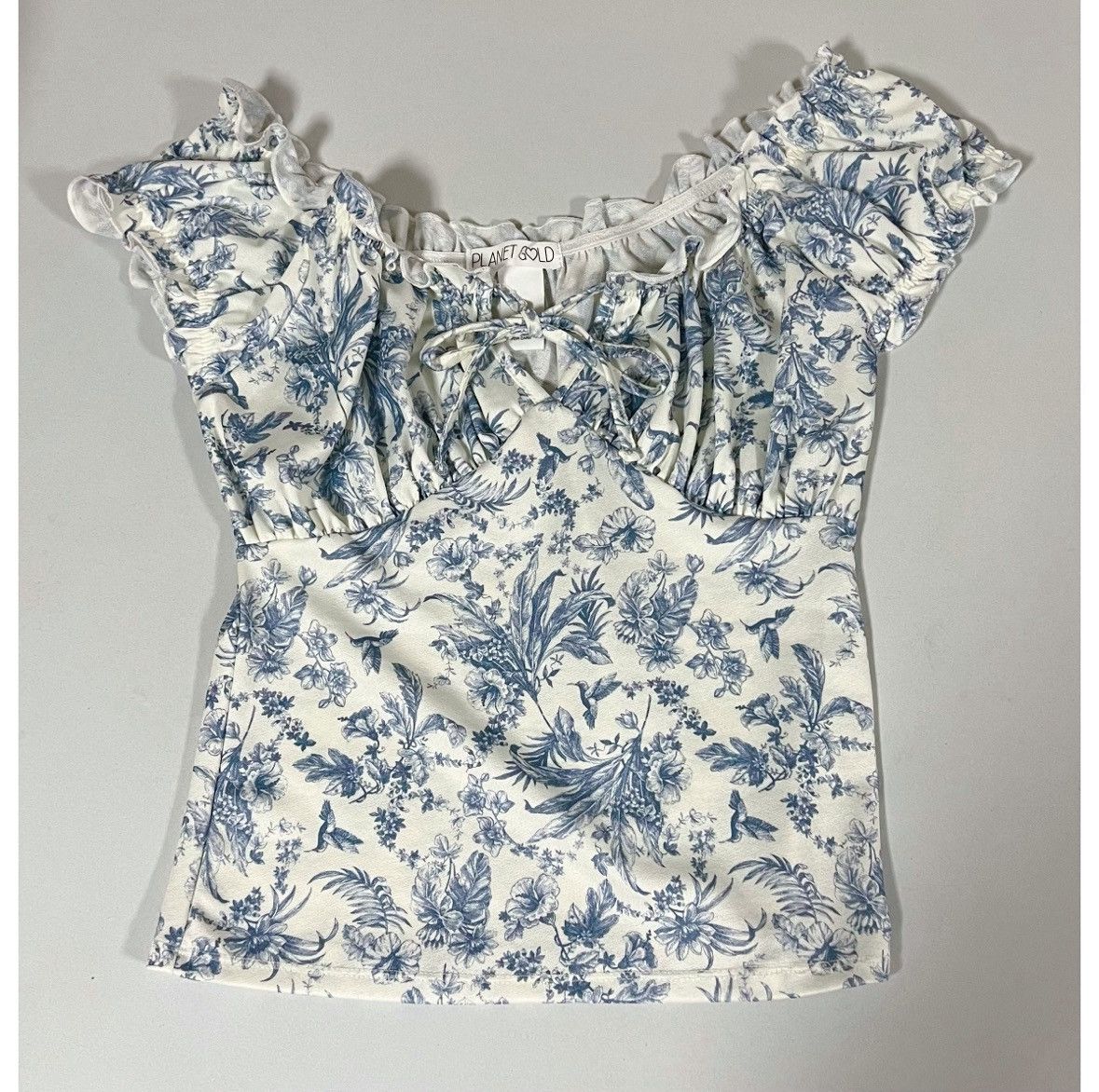 Free Planet White Blue Victorian Floral Shirt Top Blouse Size S 🤍🩵 #top Size S / US 4 / IT 40 - 1 Thumbnail