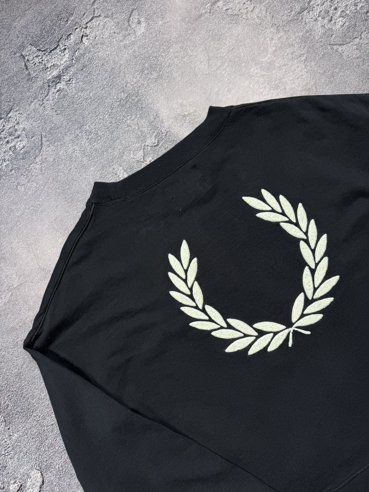 Fred Perry Fred Perry x Amy Winehouse Foundation Back Print Sweatshirt Size M / US 6-8 / IT 42-44 - 3 Thumbnail