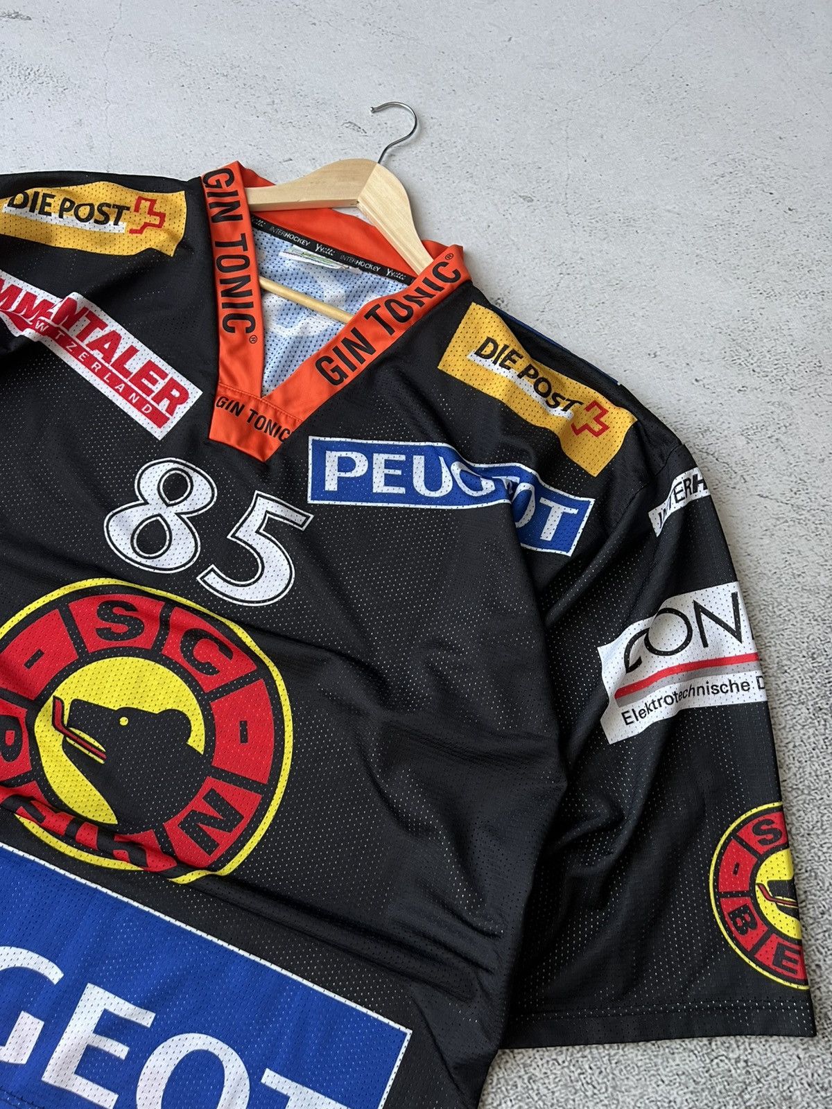 NHL Vintage 1980s SC Bern Hockey Jersey #85 – Made in Italy – XL Size US XL / EU 56 / 4 - 6 Thumbnail