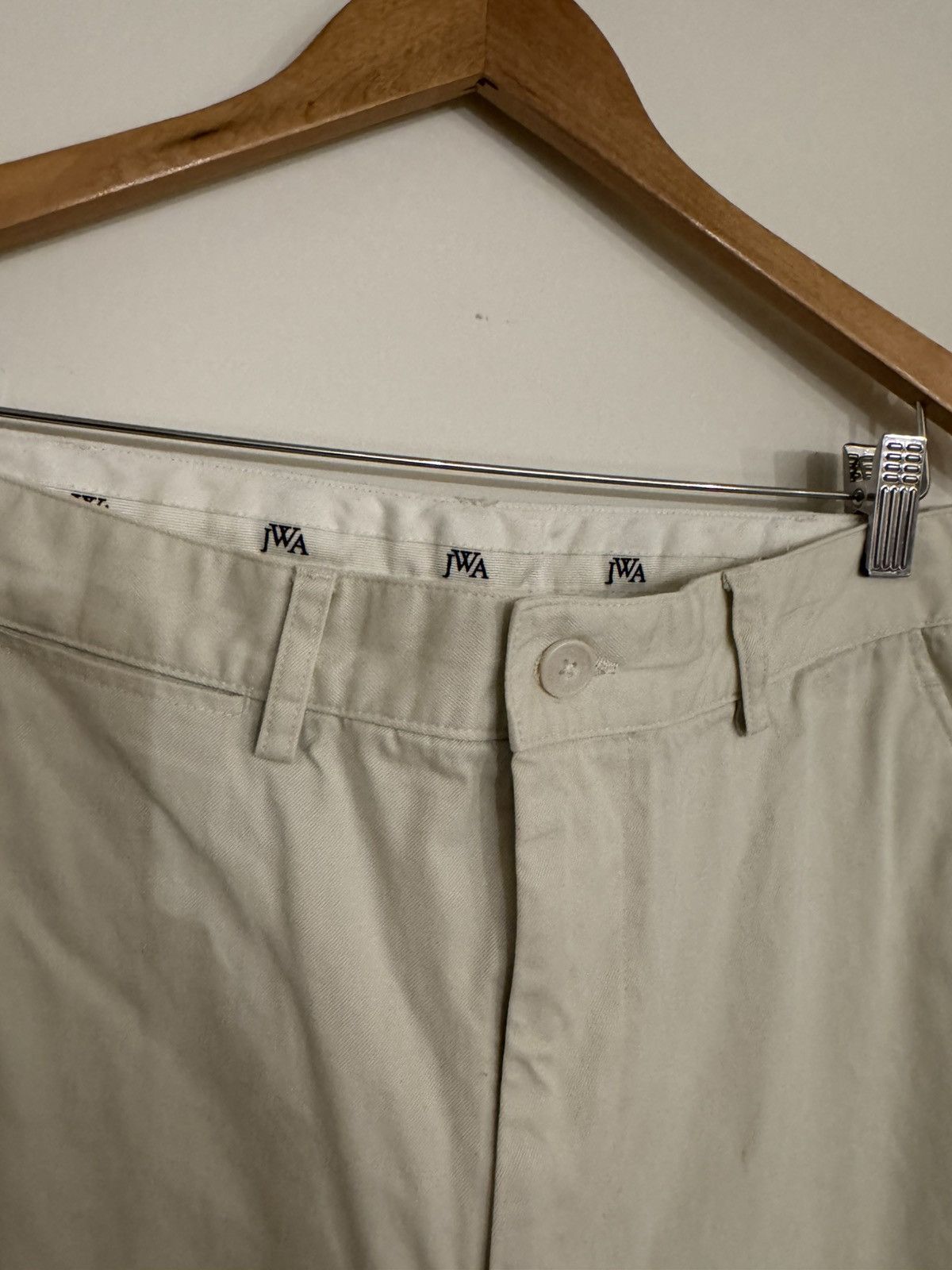 JW Anderson × Uniqlo JW Anderson x Uniqlo beige pants Size US 33 - 6 Thumbnail