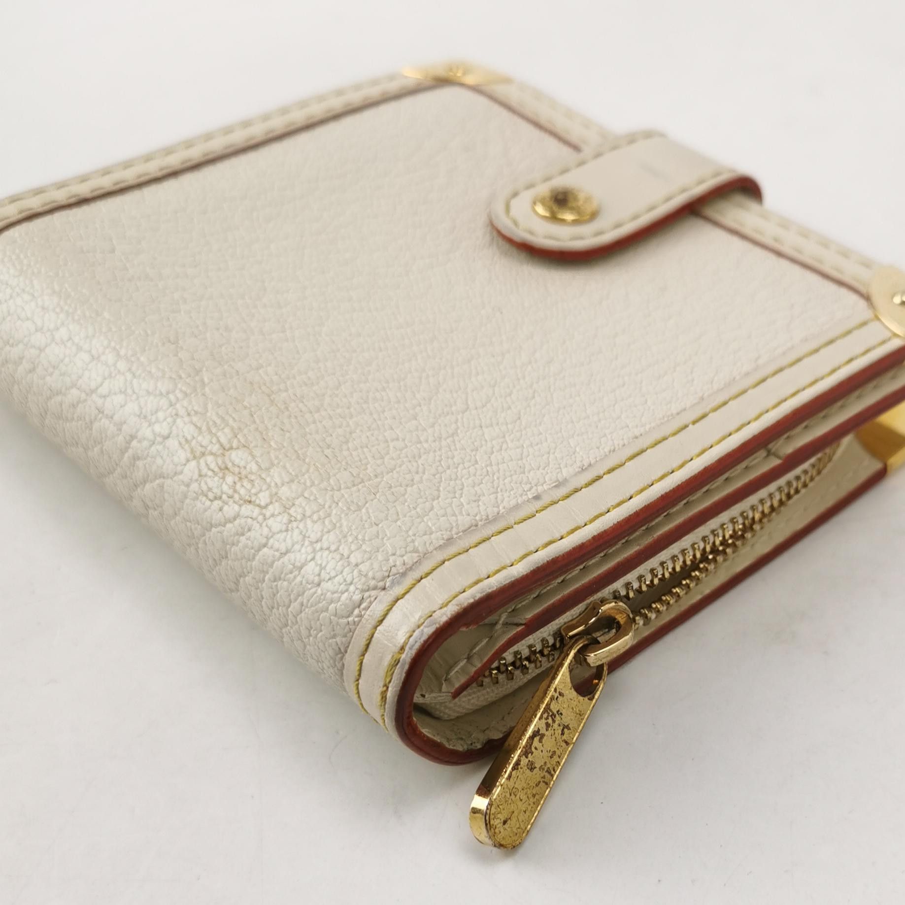 Louis Vuitton Louis Vuitton (LV) Lambskin Simple Gold Edge Wallet -y2506 Size ONE SIZE - 6 Thumbnail