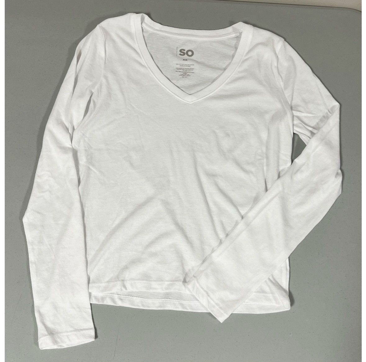 Sonoma SO White V-Neck Long Sleeve T-Shirt Top Blouse Tee Size XS 🤍 Size XS / US 0-2 / IT 36-38 - 2 Thumbnail