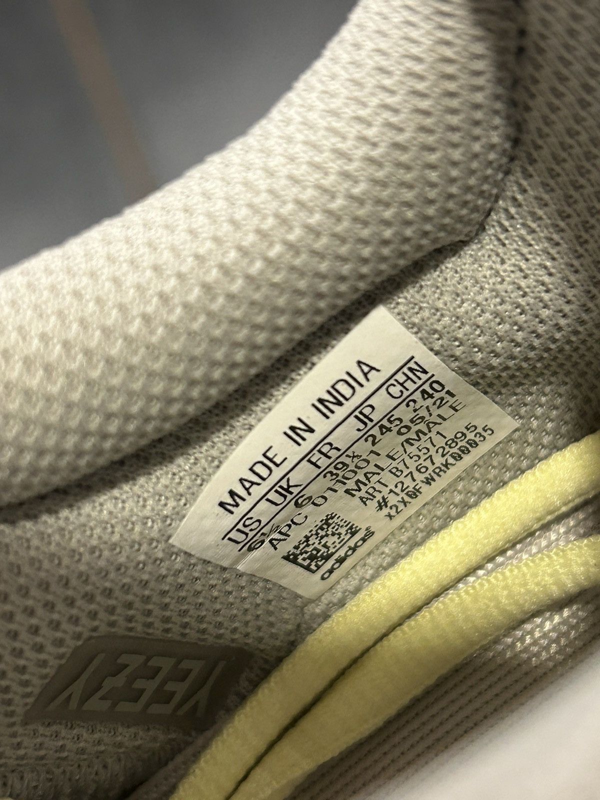 Yeezy Boost 700 V1 ‘Wave Runner’