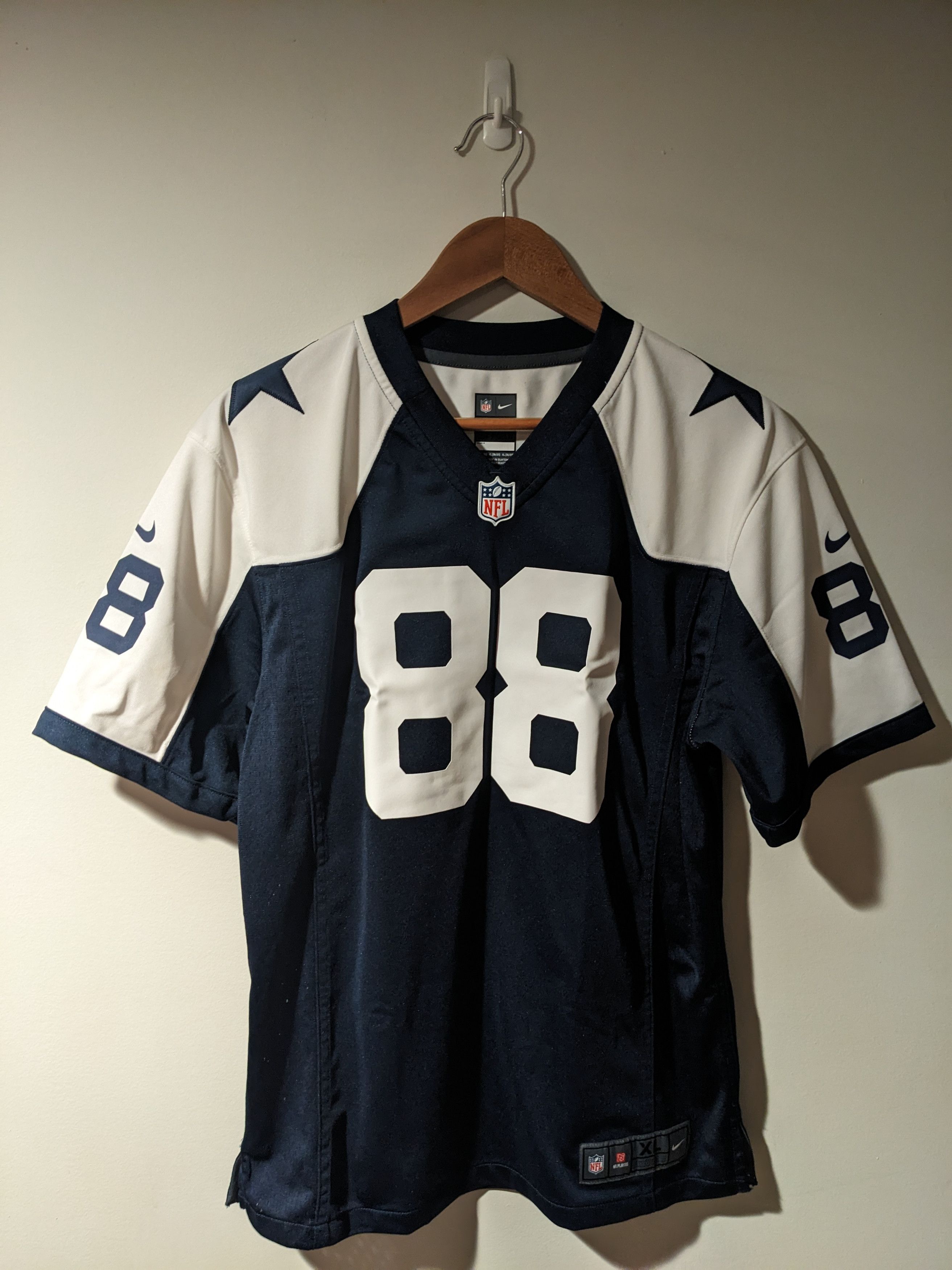 Nike Dallas Cowboys NFL Football Bryant Boys XL Football Jersey Size US XL / EU 56 / 4 - 3 Thumbnail