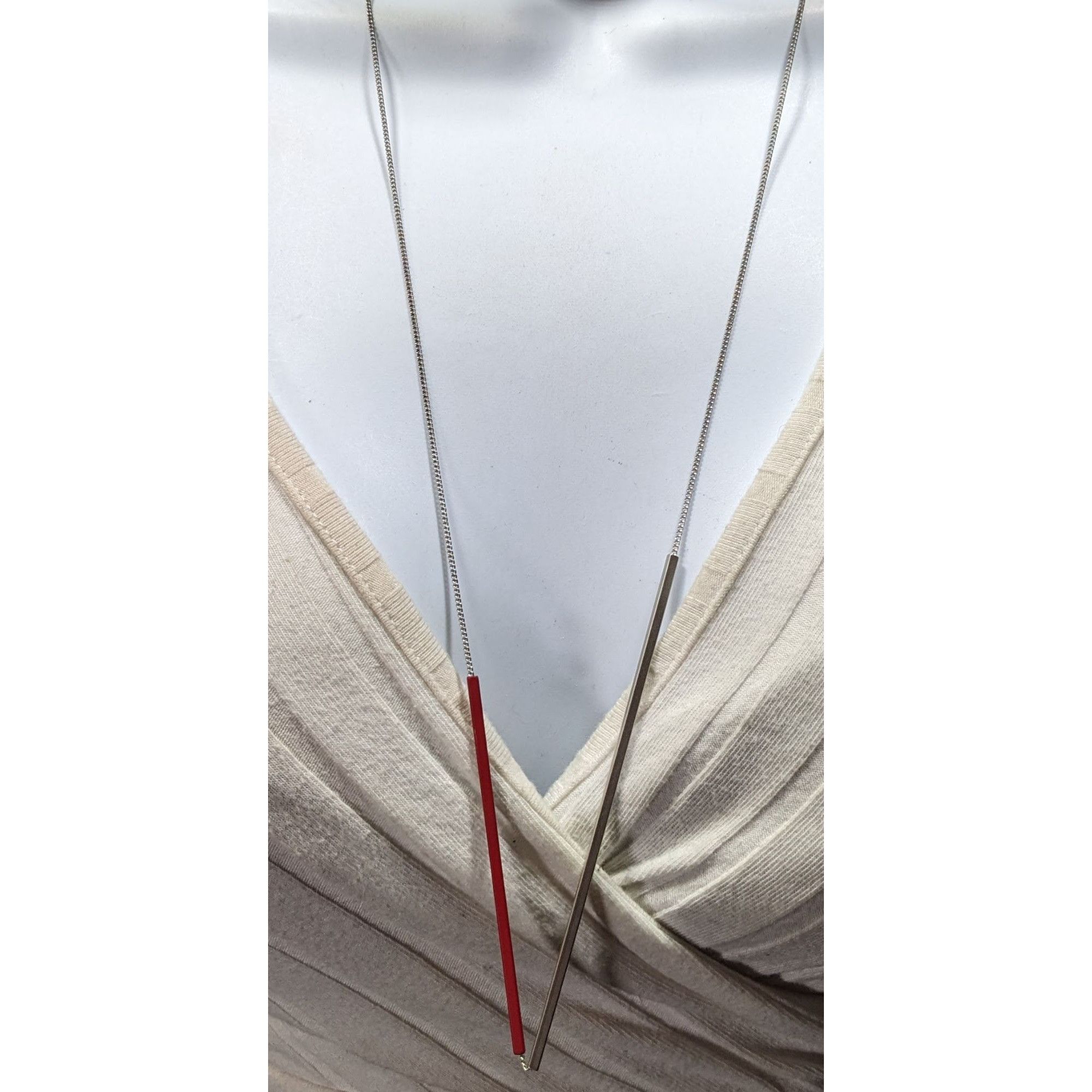Other Modern Abstract Red And Silver Tone Asymmetrical Tube On Cha Size ONE SIZE - 2 Thumbnail