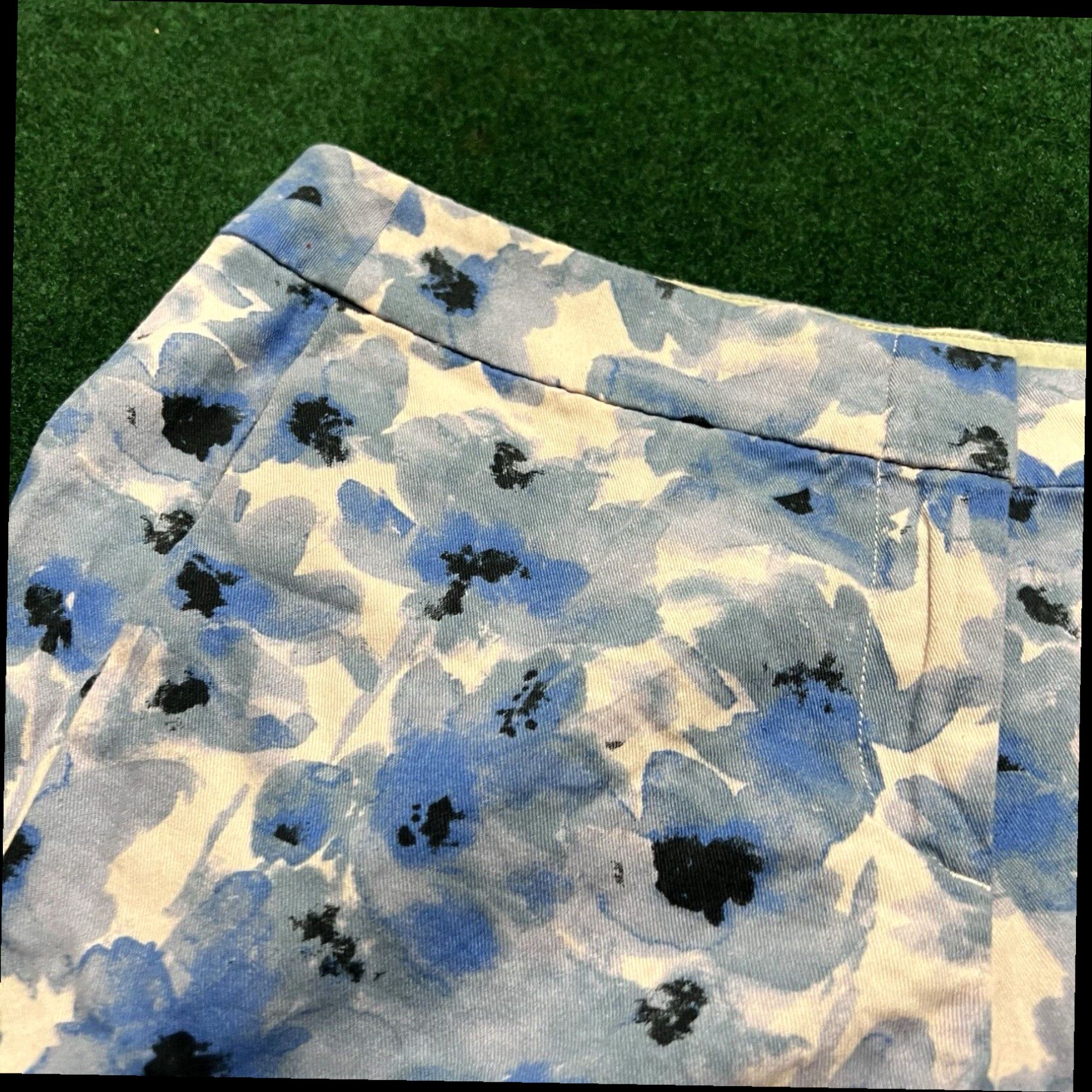 J.Crew J Crew Women's Sz 6 Stretch Chino Shorts Blue Flowers Print Preppy Summer Size 28" / US 6 / IT 42 - 2 Thumbnail