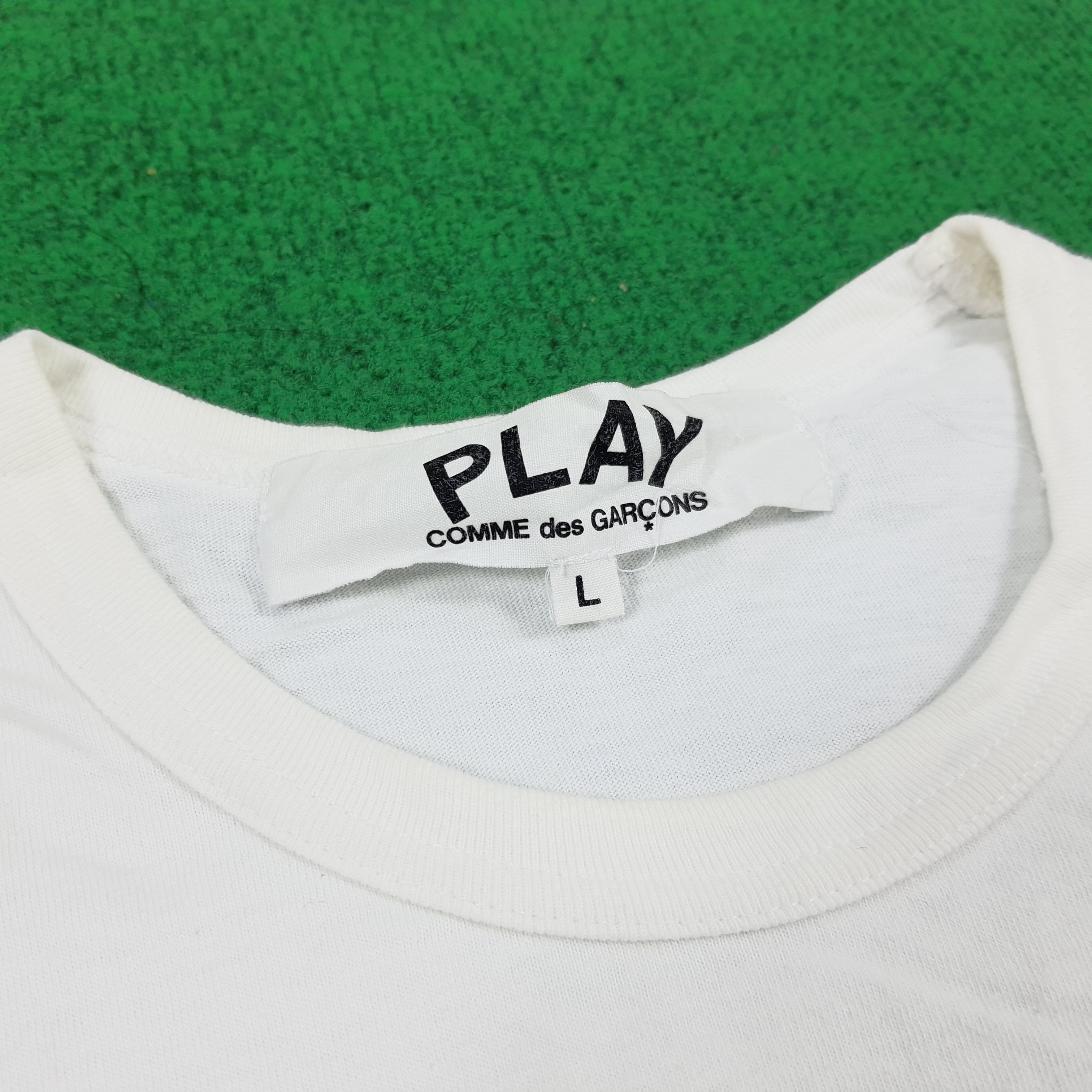 Comme des Garcons × Comme des Garcons PLAY × Japanese Brand Vintage Comme Des Garcons Play Designer T-shirt Size US M / EU 48-50 / 2 - 4 Thumbnail