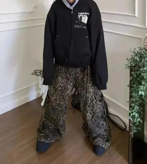 Japanese Brand × Jean Leopard print paratrooper pleated cargo wide-leg pants Size US 32 / EU 48 - 3 Thumbnail