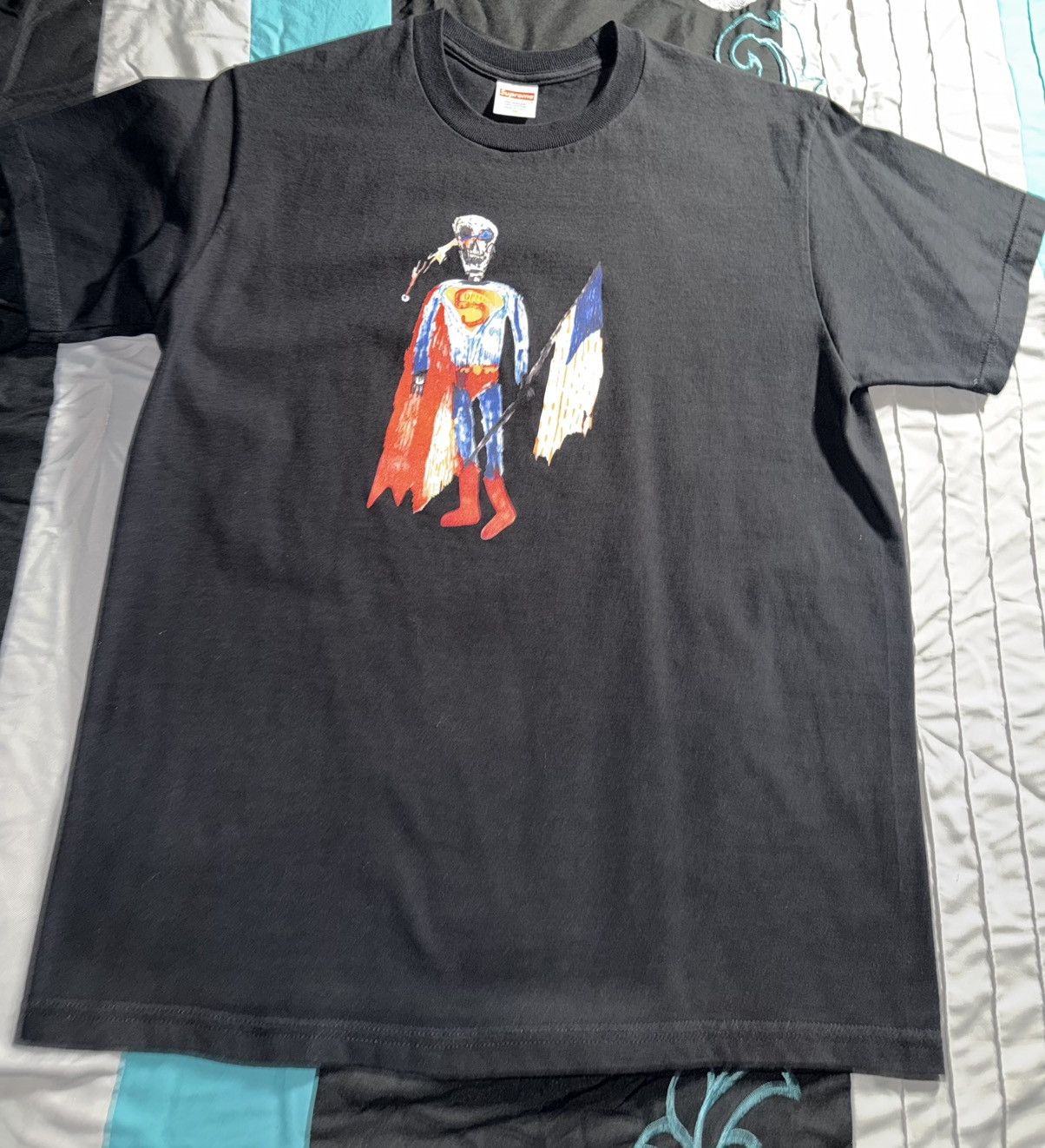 Supreme Supreme Skull Flag Shirt Worn Once Size Medium Size US M / EU 48-50 / 2 - 1 Thumbnail