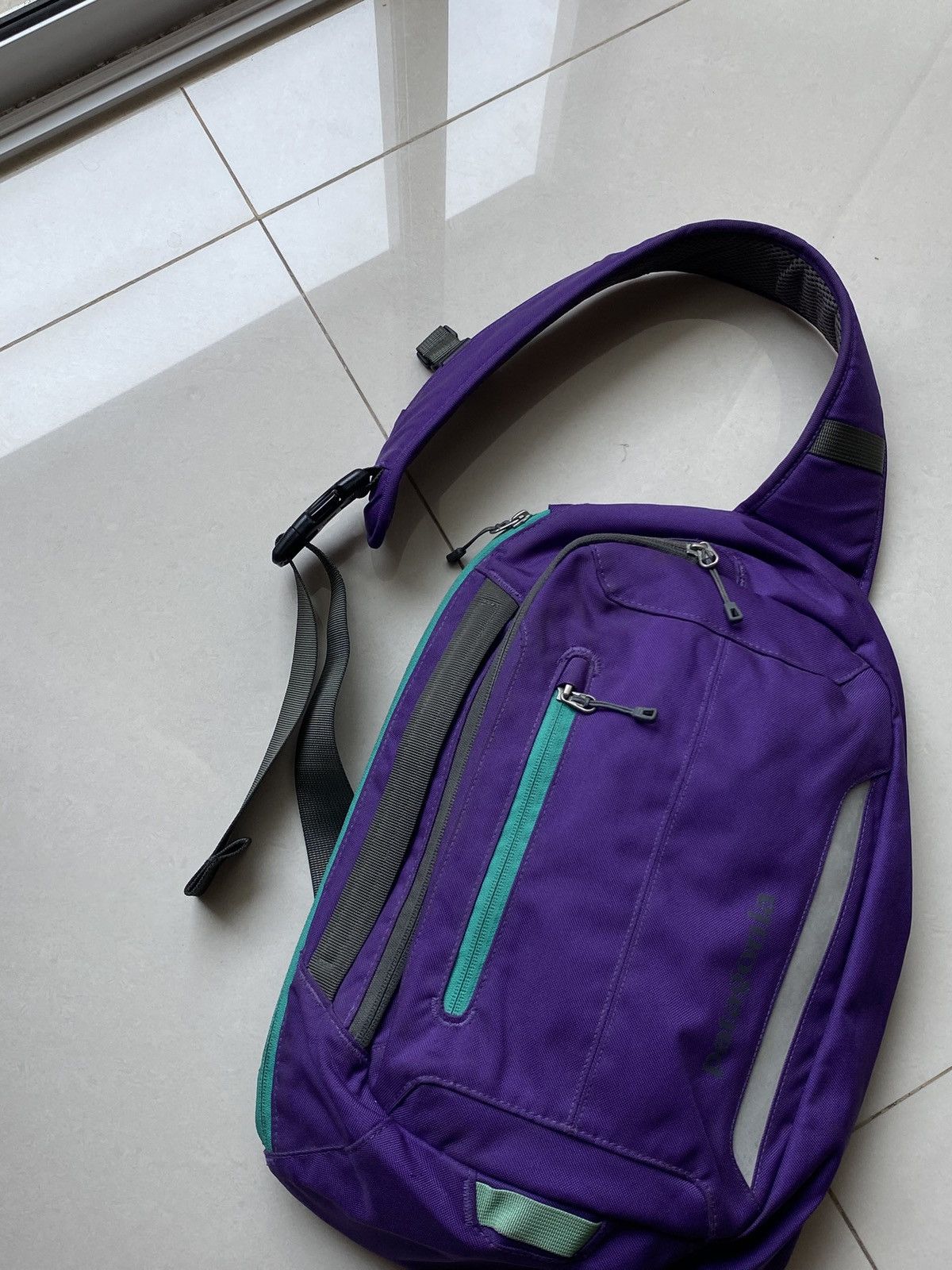 Patagonia Sling Backpack Purple Technical Crossbody Bag