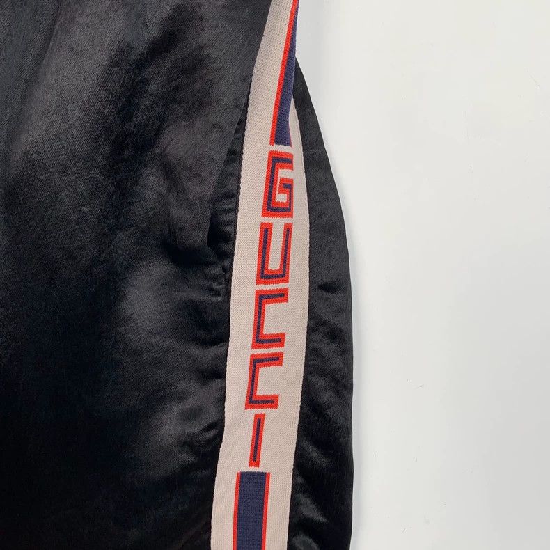Gucci Gucci Black letter print elastic drawstring waist casual sh Size US 32 / EU 48 - 5 Thumbnail