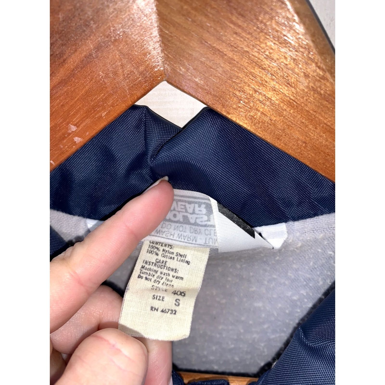 Vintage VINTAGE Scholastic Wear Hillsdale Hornets Blue Lined Windbreaker Jacket Mens S Size US S / EU 44-46 / 1 - 4 Thumbnail