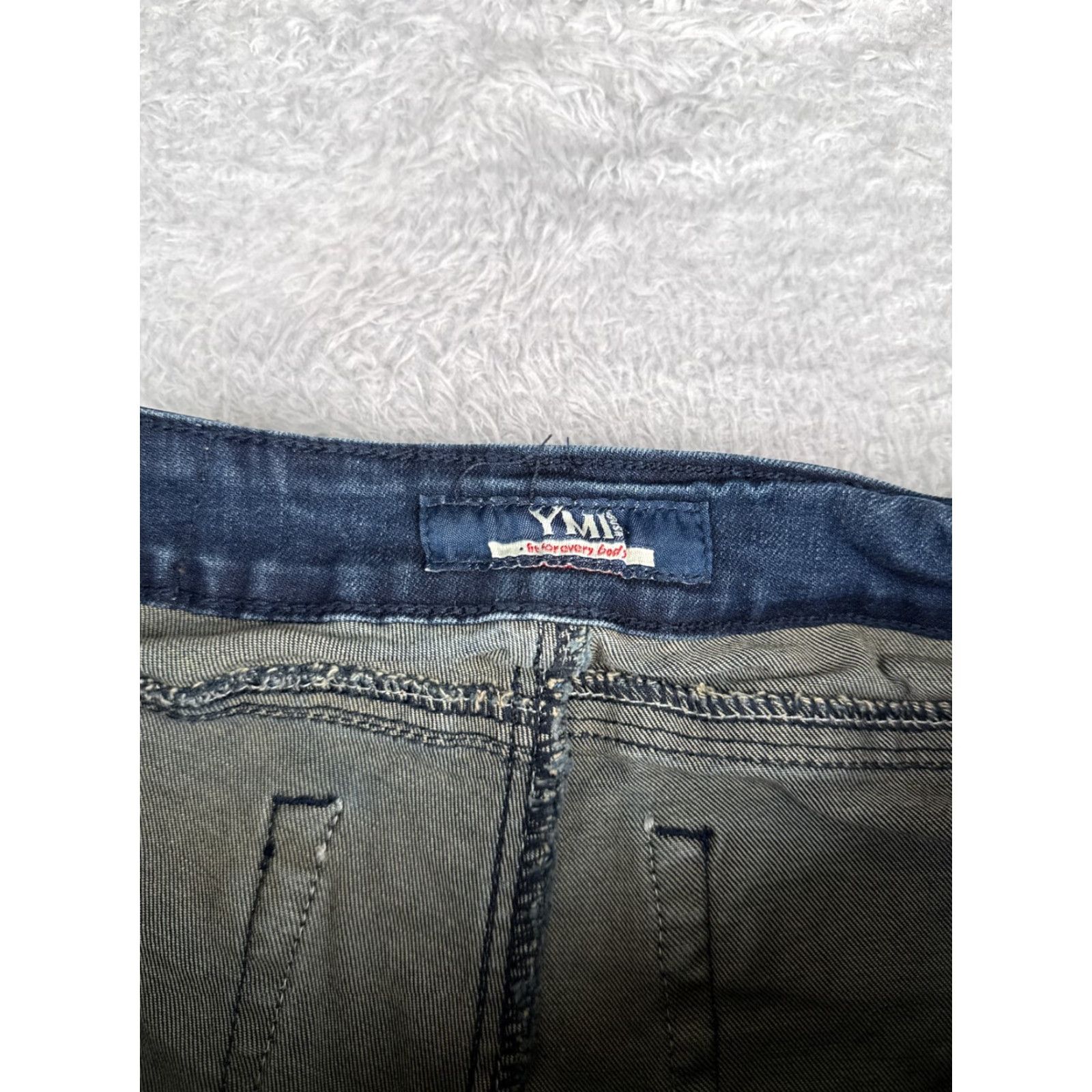 Vintage N62 Jeans Womens Capri Denim Distressed Low Rise 28x22 Blue Cotton Blend 4 YMI Womens Jeans Capris Distressed 5-Pocket Size 27" / US 4 / IT 40 - 6 Thumbnail