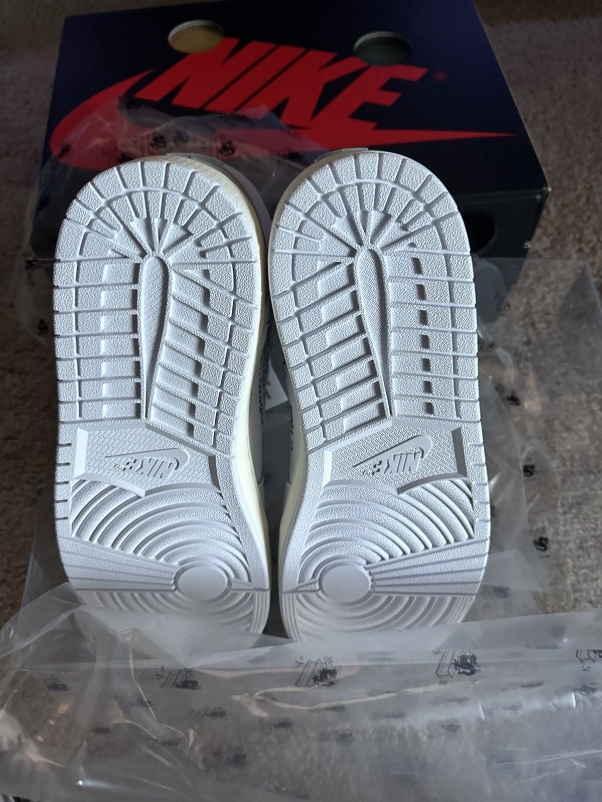 Jordan Brand Jordan 1 virgil abloh archive alaska Size US 13 / EU 46 - 6 Thumbnail