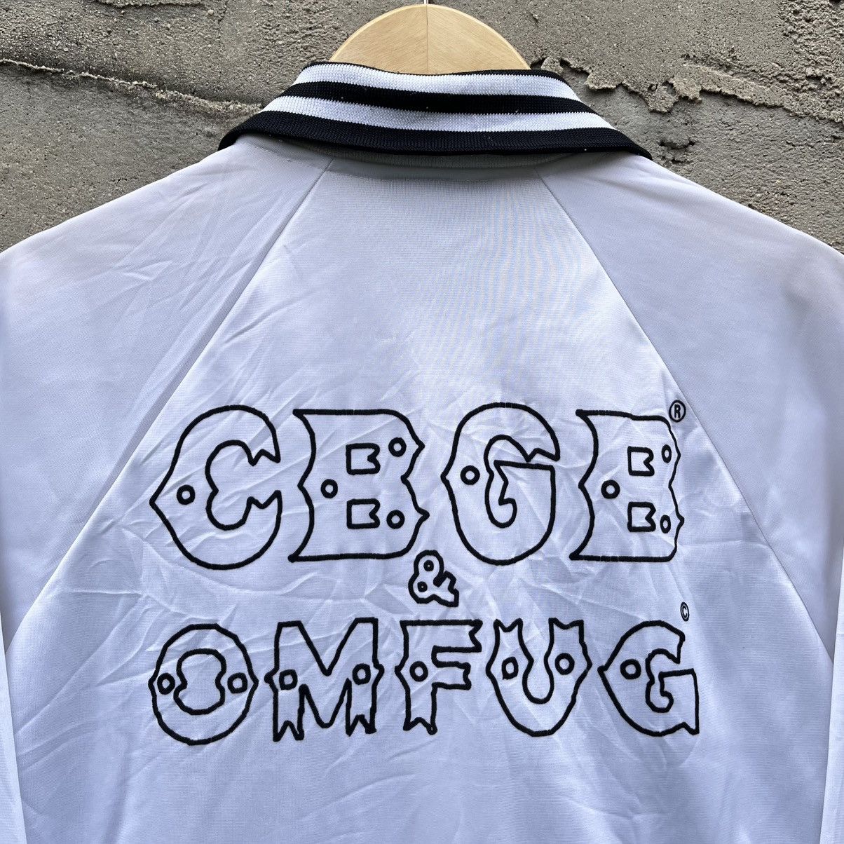 Band Tees Vintage Cbgb Omfug Size US L / EU 52-54 / 3 - 6 Thumbnail