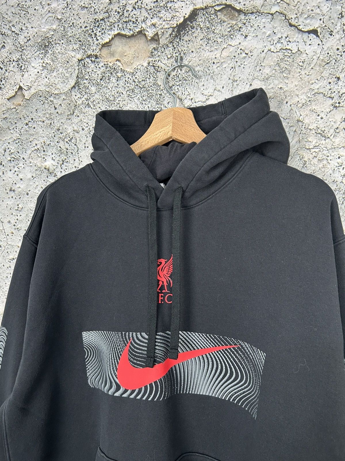 Nike Nike Liverpool FC Hoodie Sport Streetwear Football Soccer Size US XL / EU 56 / 4 - 3 Thumbnail