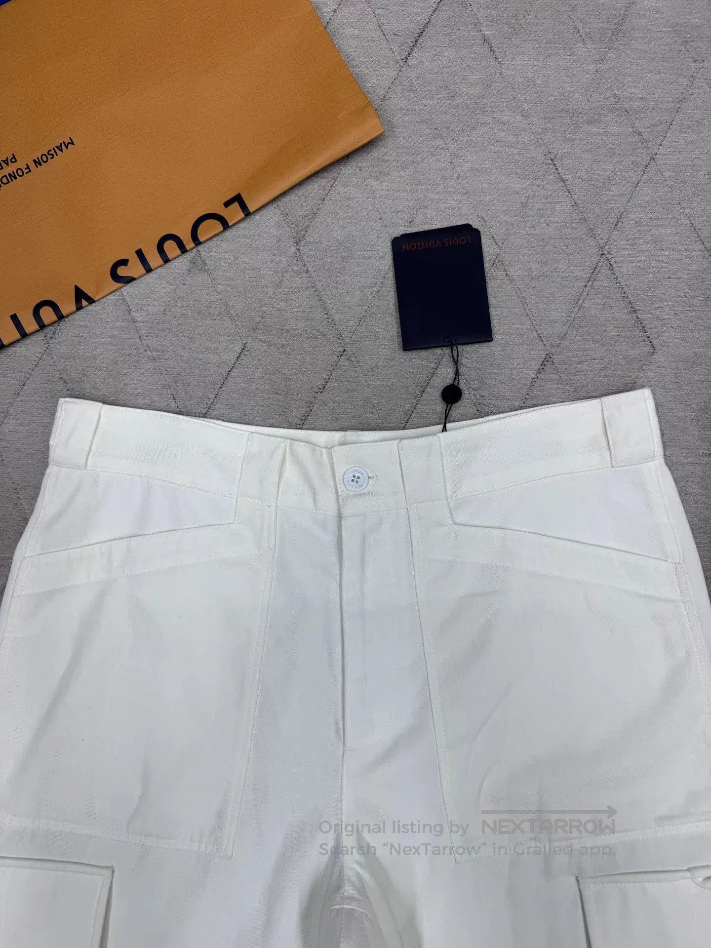 Louis Vuitton LV Spring Summer New White Cargo Shorts. Size US 30 / EU 46 - 2 Thumbnail