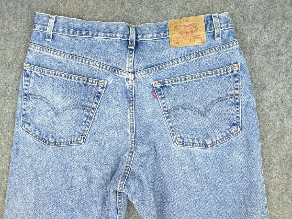 Levi's Blue Wash Vintage Levi's 550 Jeans 36x29.5 Denim -JN848 Size US 36 / EU 52 - 4 Thumbnail