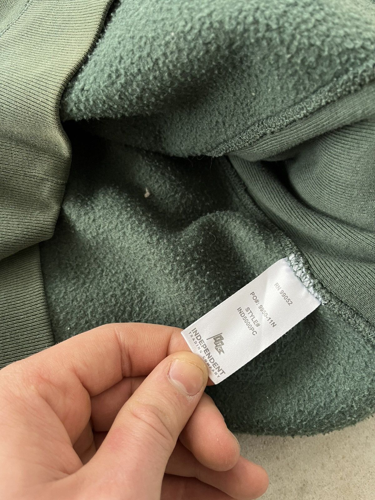 Pleasures Vintage Rare Pleasures Green Hoodie Sleeve Logo Y2K sk8 Size US L / EU 52-54 / 3 - 14 Thumbnail