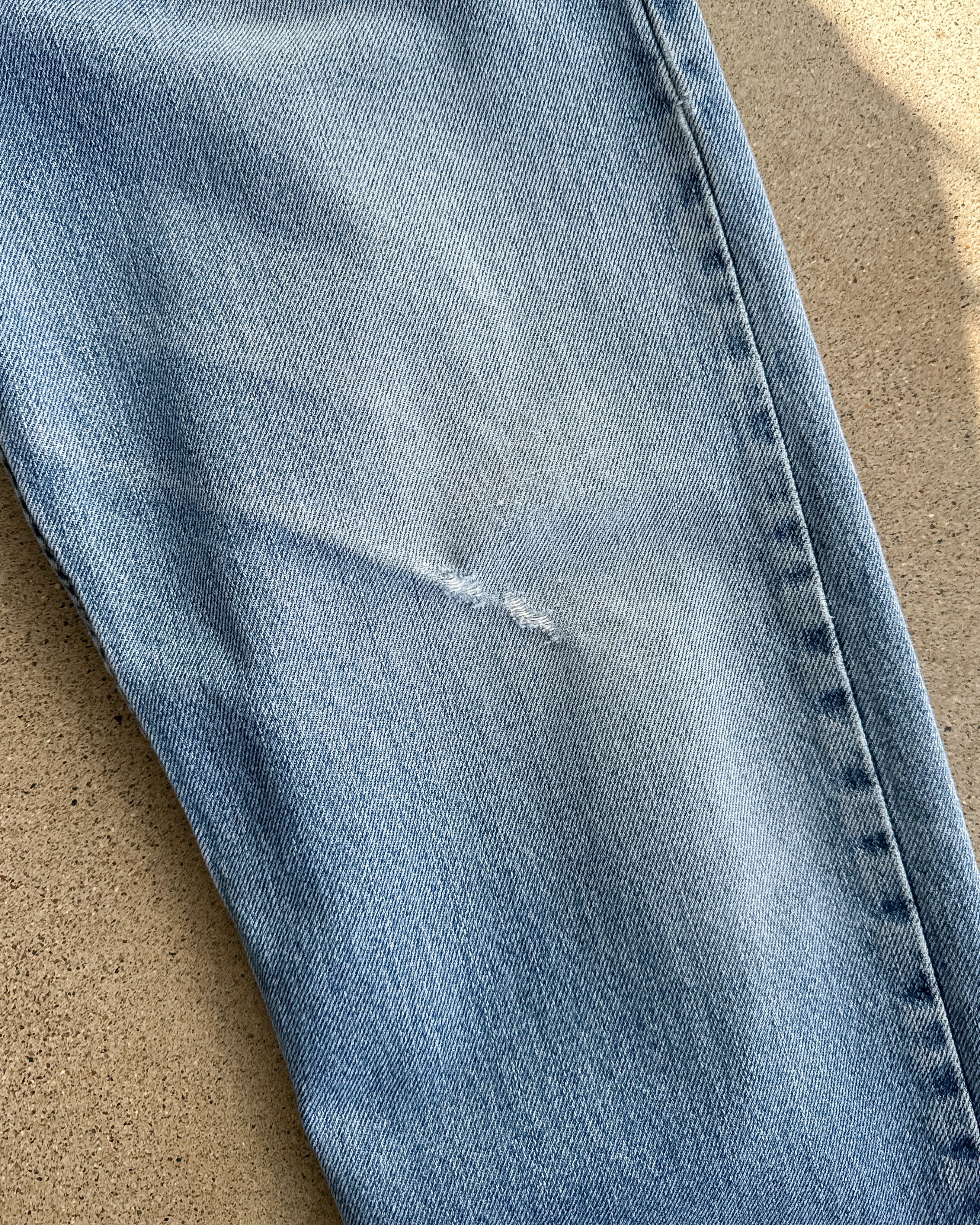 Levi's Vintage 2000s Levi's 505 Jeans Straight Leg 33 Distressed Size US 33 - 5 Thumbnail