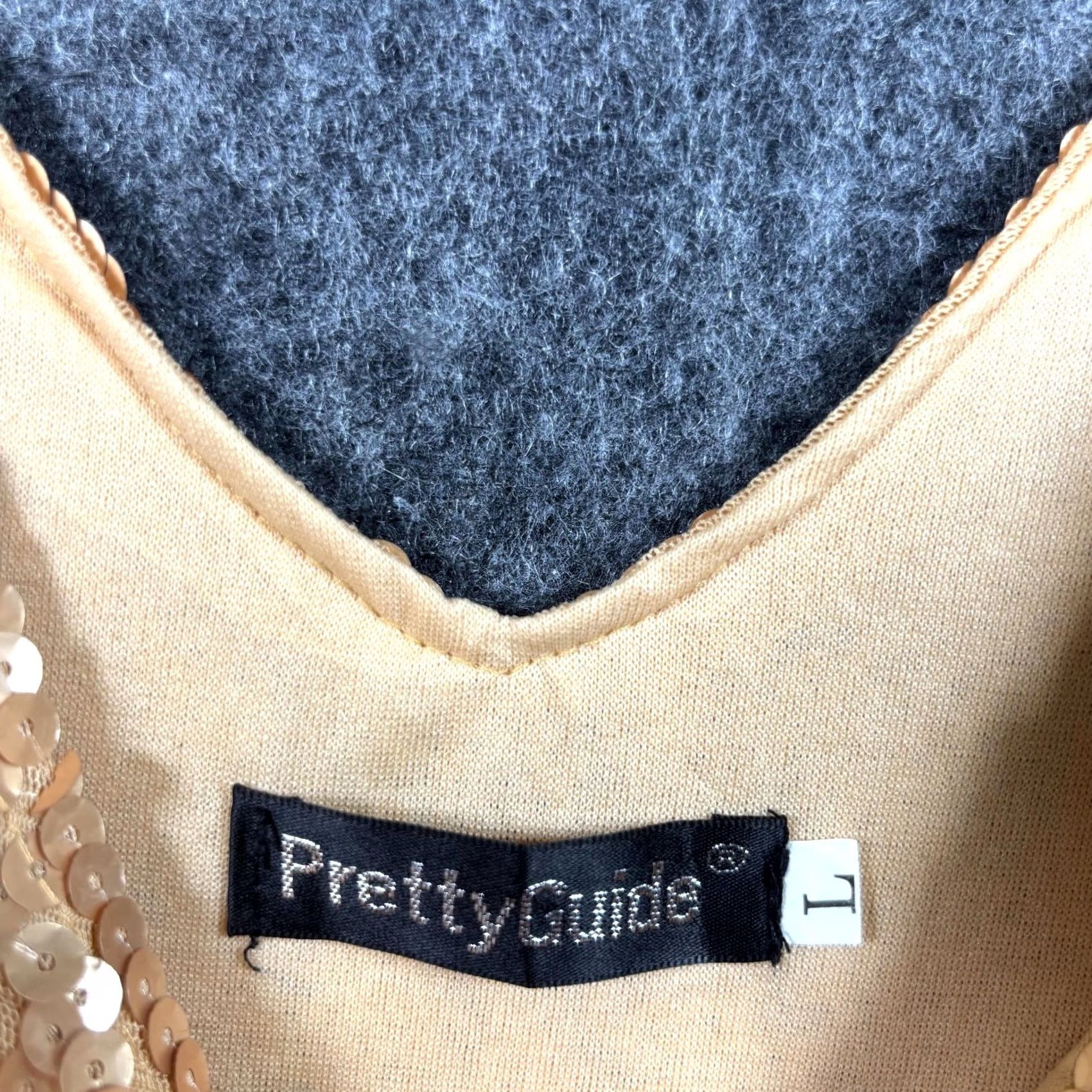 Vintage Pretty Guide Gold Sequin Mini Sheath Dress Women's L PartyCocktail Wedding V-Neck Sleeveless Sleeveless Pullover Short Dress Size L / US 10 / IT 46 - 5 Thumbnail