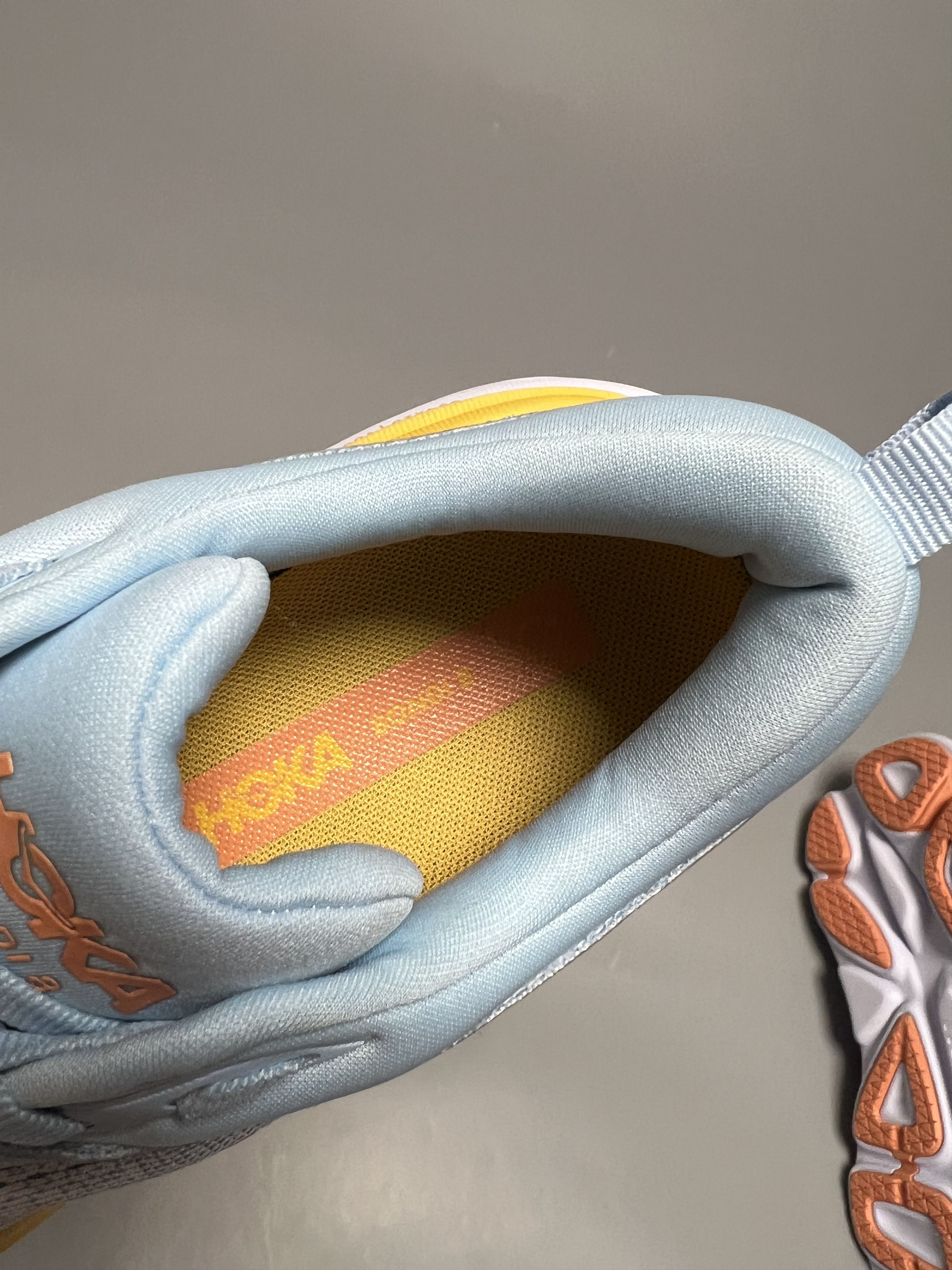 Hoka 8.5B Hoka One One Bondi 8 Wide Running Shoes Walking Gym Size US 8.5 / IT 38.5 - 17 Thumbnail