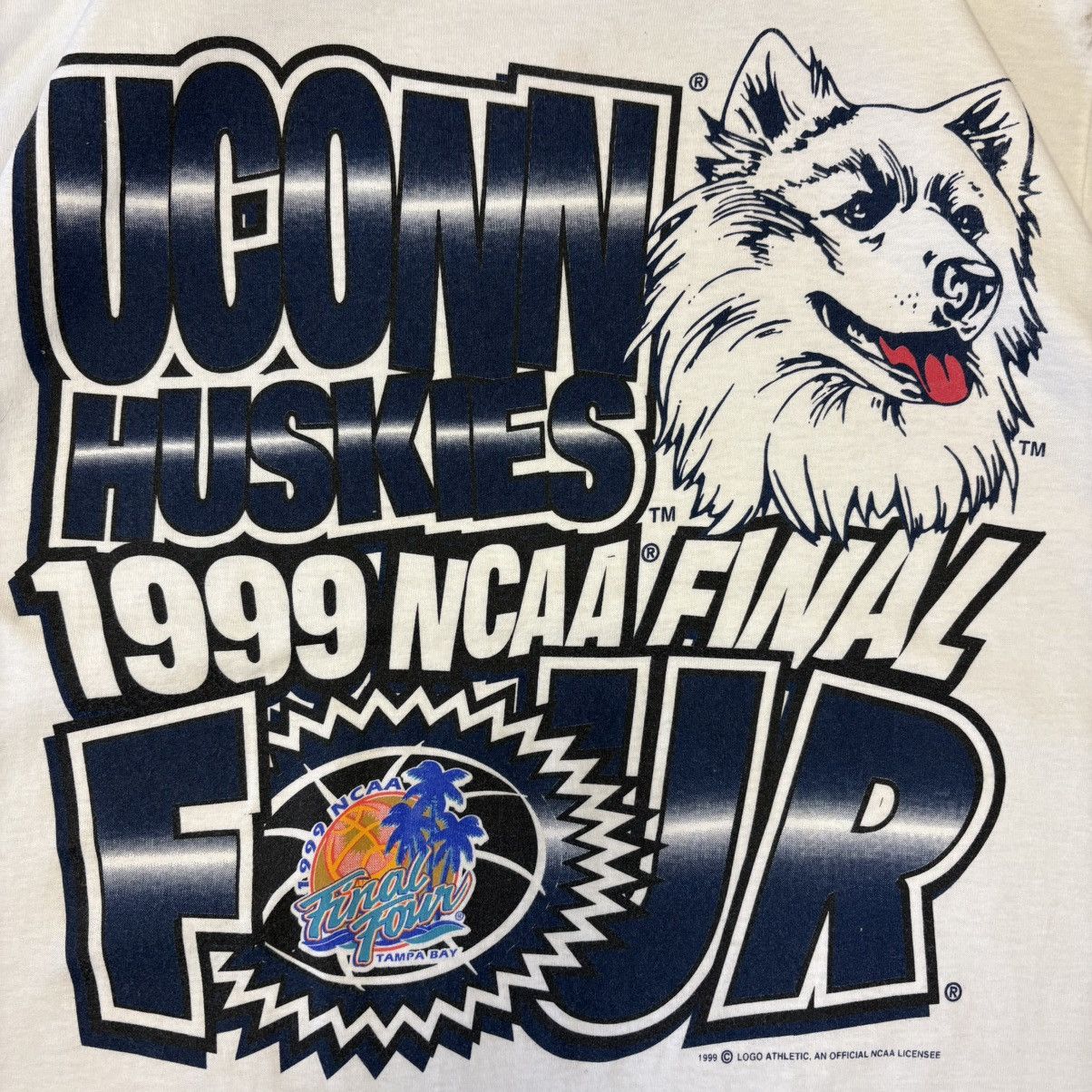 Tultex Vintage UCONN Huskies 1999 Final Four T-shirt Size XL Size US XL / EU 56 / 4 - 2 Thumbnail