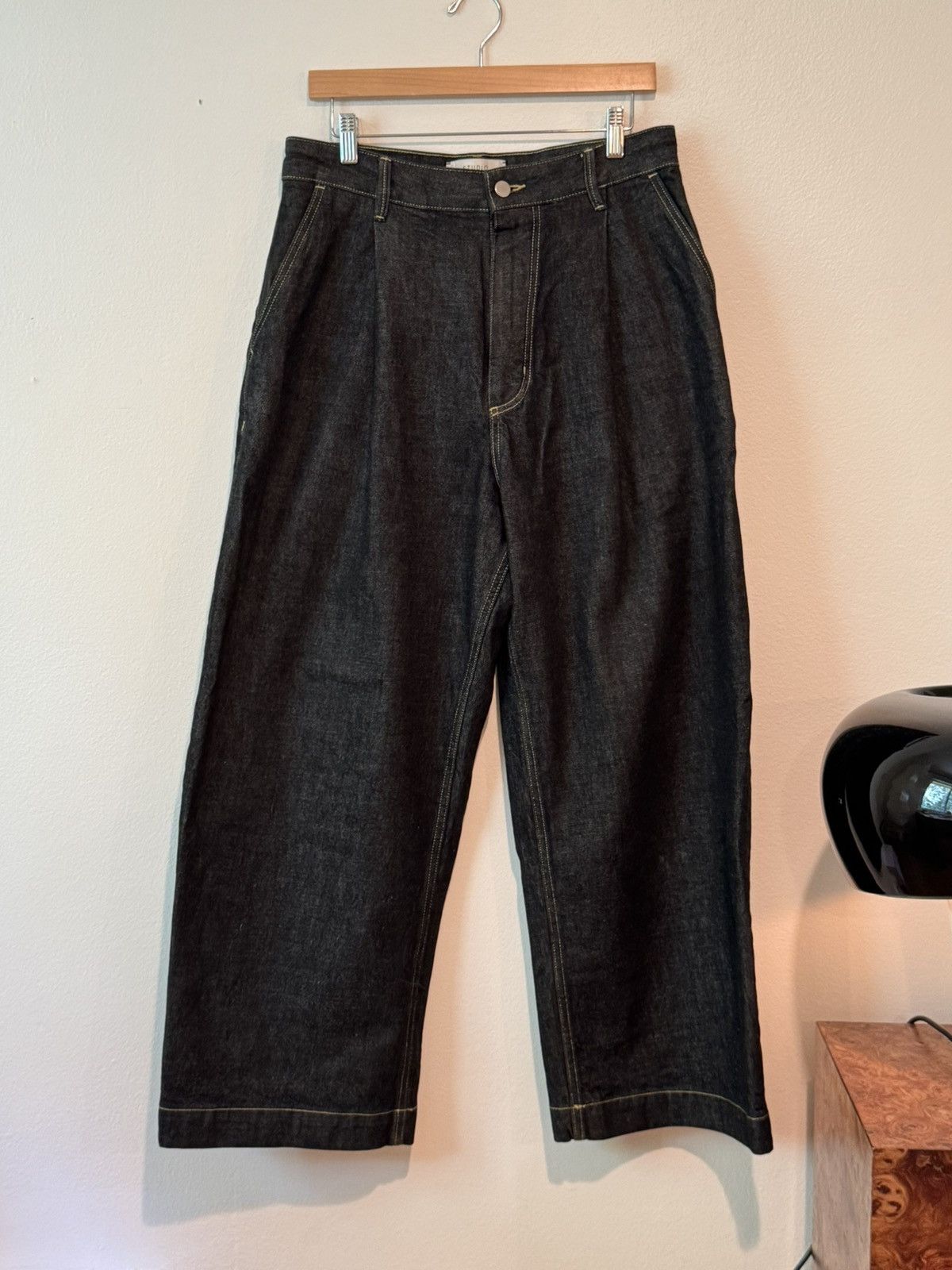Studio Nicholson Studio Nicholson Black Italian denim puch pleated pant Size US 32 / EU 48 - 4 Thumbnail