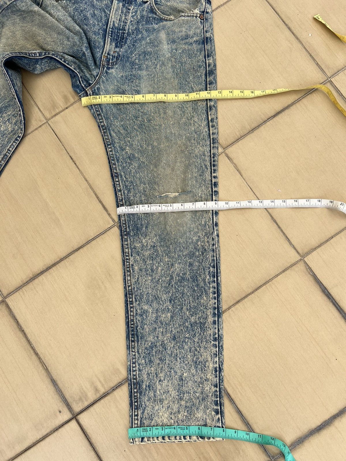 Levi's Vintage 80s Levi’s 505 Mud Acid Wash Denim Rips Knee Jeans Size US 34 / EU 50 - 4 Thumbnail