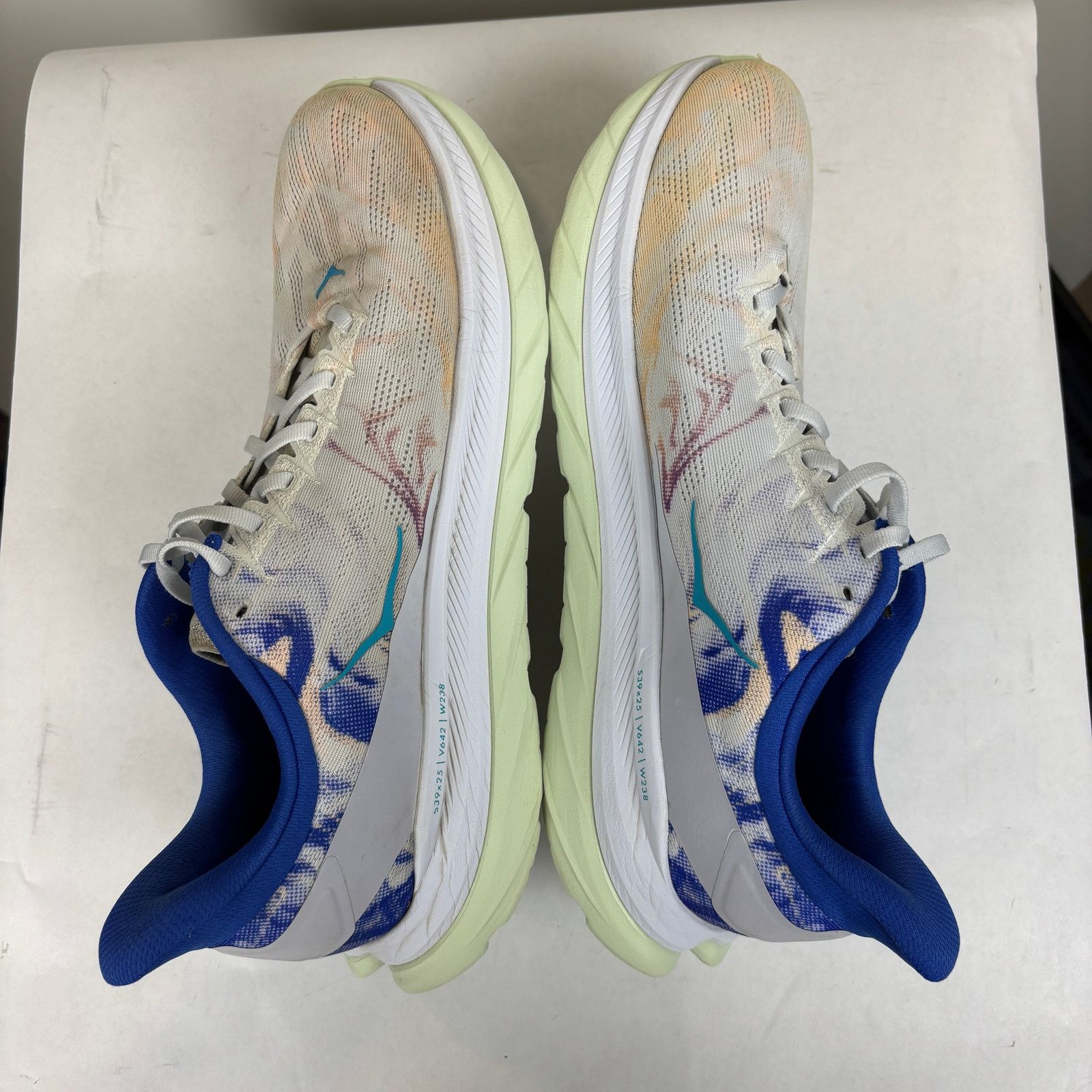 Hoka Hoka One One Mach 4 Running Walking Sneakers Shoes 11.5D Size US 11.5 / EU 44-45 - 7 Thumbnail