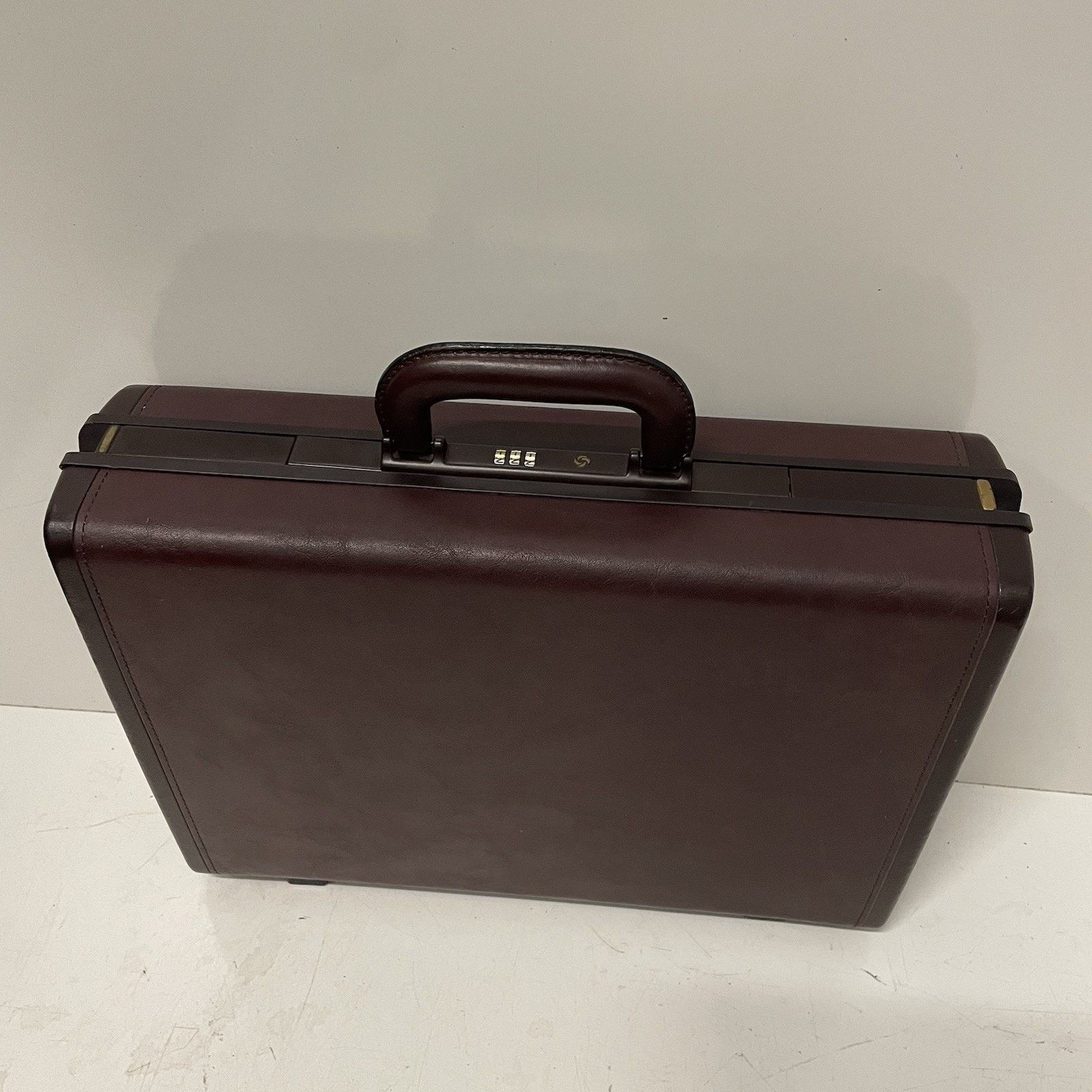 Samsonite VTG Samsonite 1987 Burgundy Laureate Leather Briefcase Size ONE SIZE - 2 Thumbnail