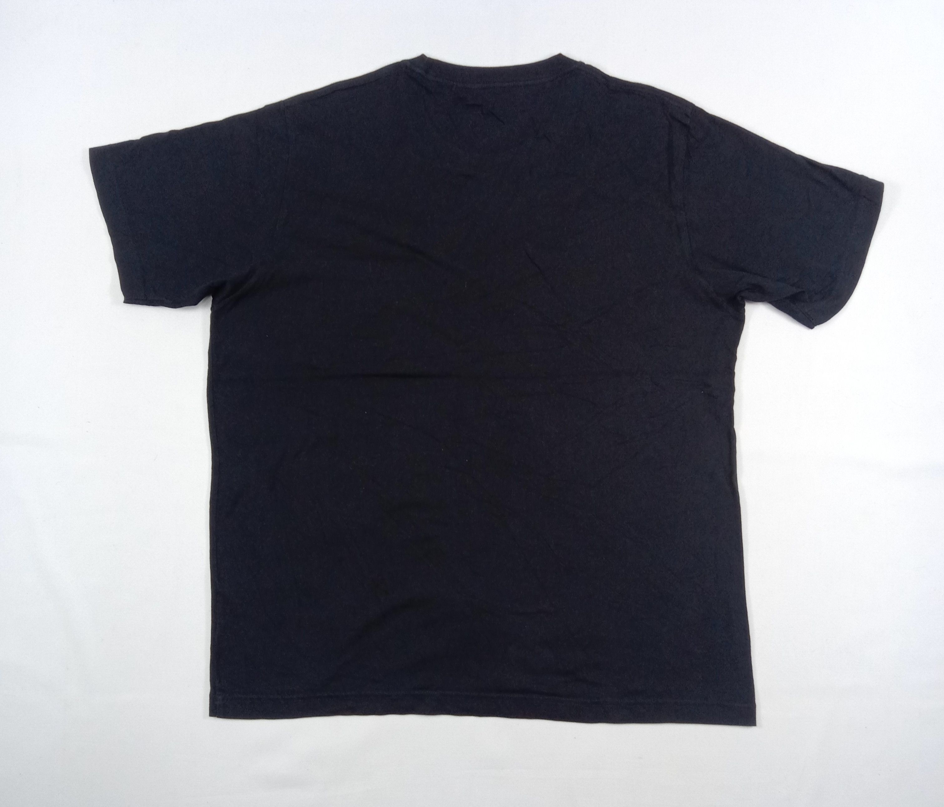 Uniqlo Uniqlo x Ultraman Gaia & Agul Single Pocket T Shirt Size US XL / EU 56 / 4 - 4 Thumbnail